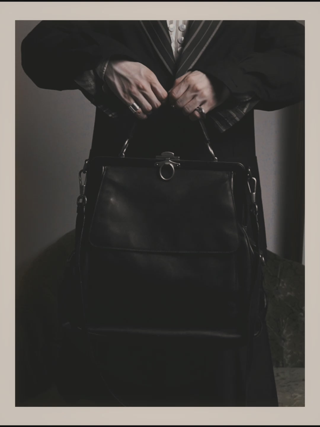 -SPECIAL- "Yves Saint Laurent" 00's Rive gauche black leather frame handbag
