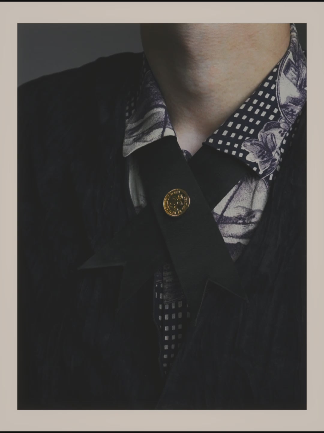 -SPECIAL- “CHANEL” Late 80’s-90’s gold button satin neck tie