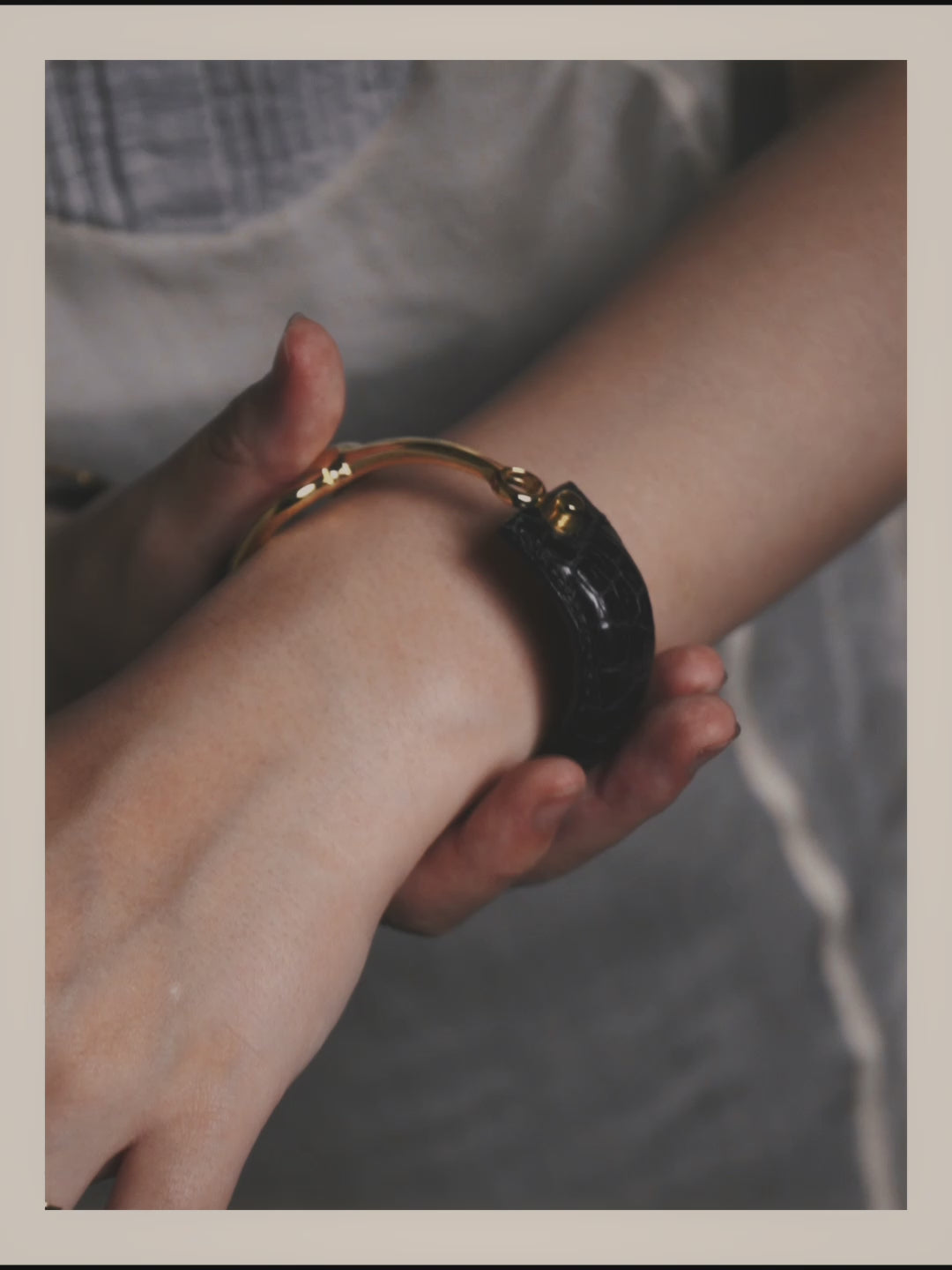 -SPECIAL- "GUCCI" 70's-80's Iconic horsebit crocodile leather cuff bangle