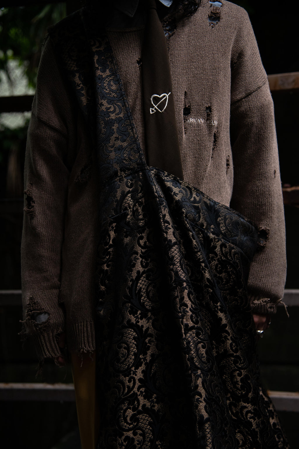 "Authority series"  Jacquard Shoulder Bag  : Gold