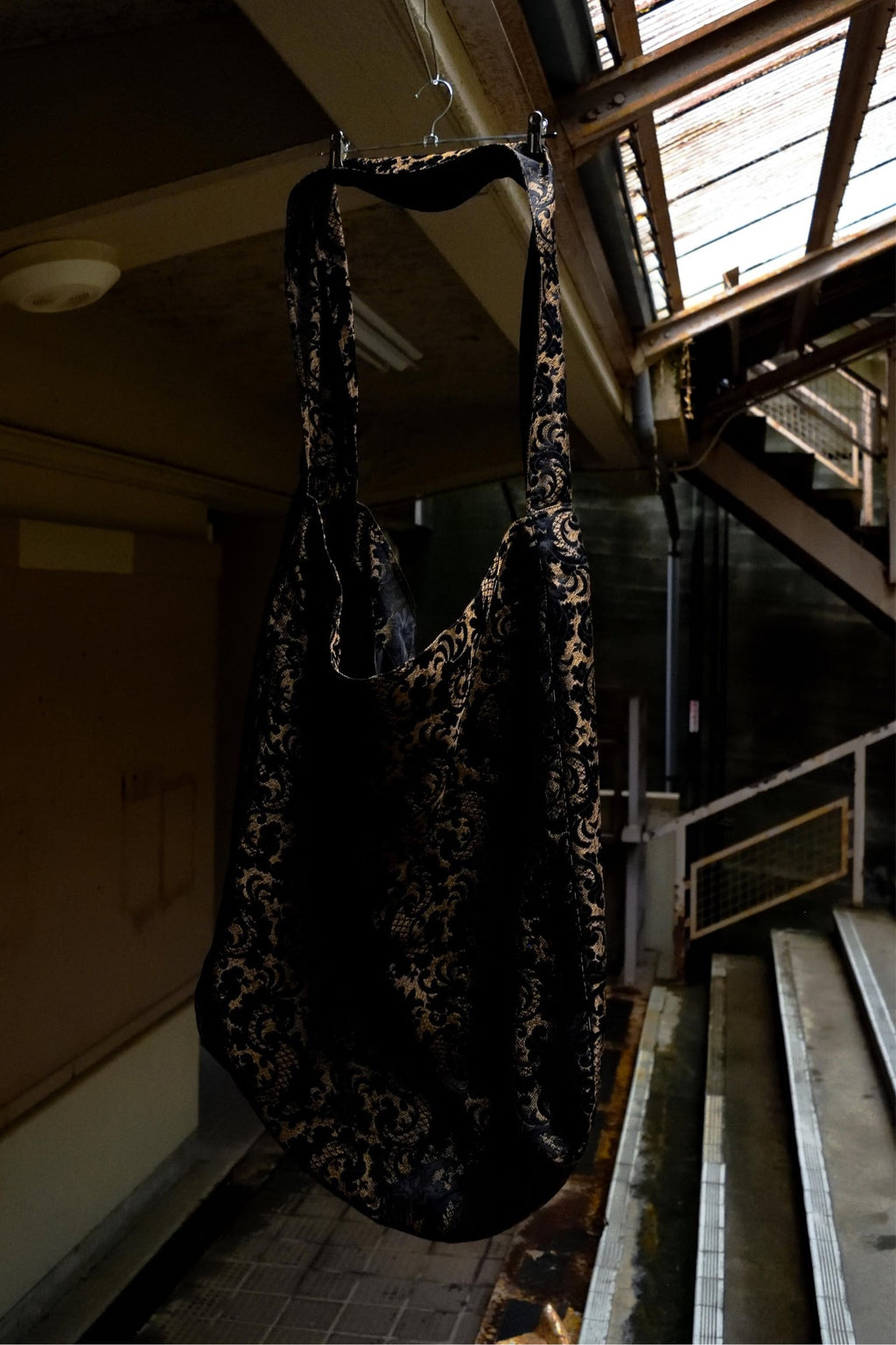 "Authority series"  Jacquard Shoulder Bag  : Gold