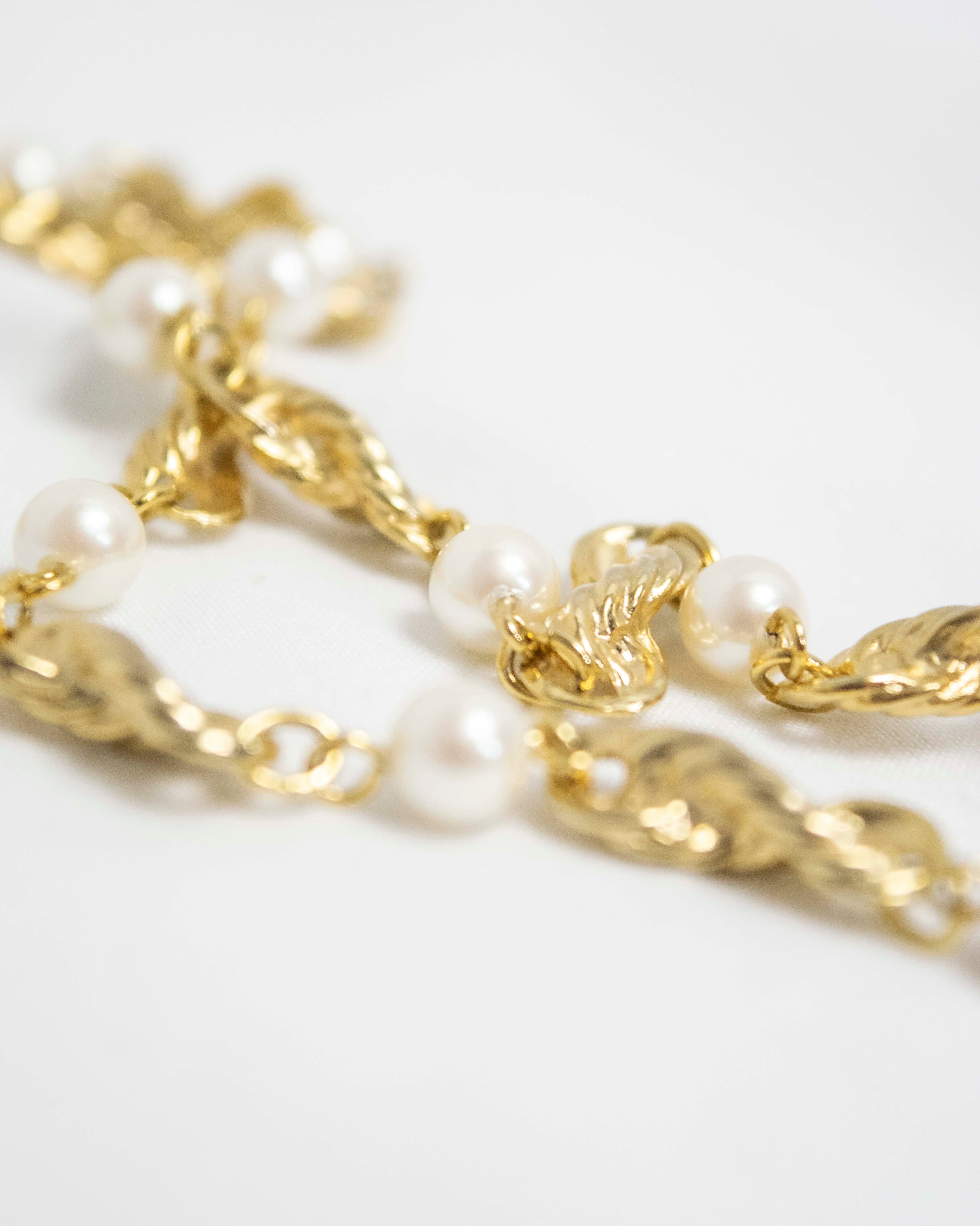Pearl and gold twist necklace