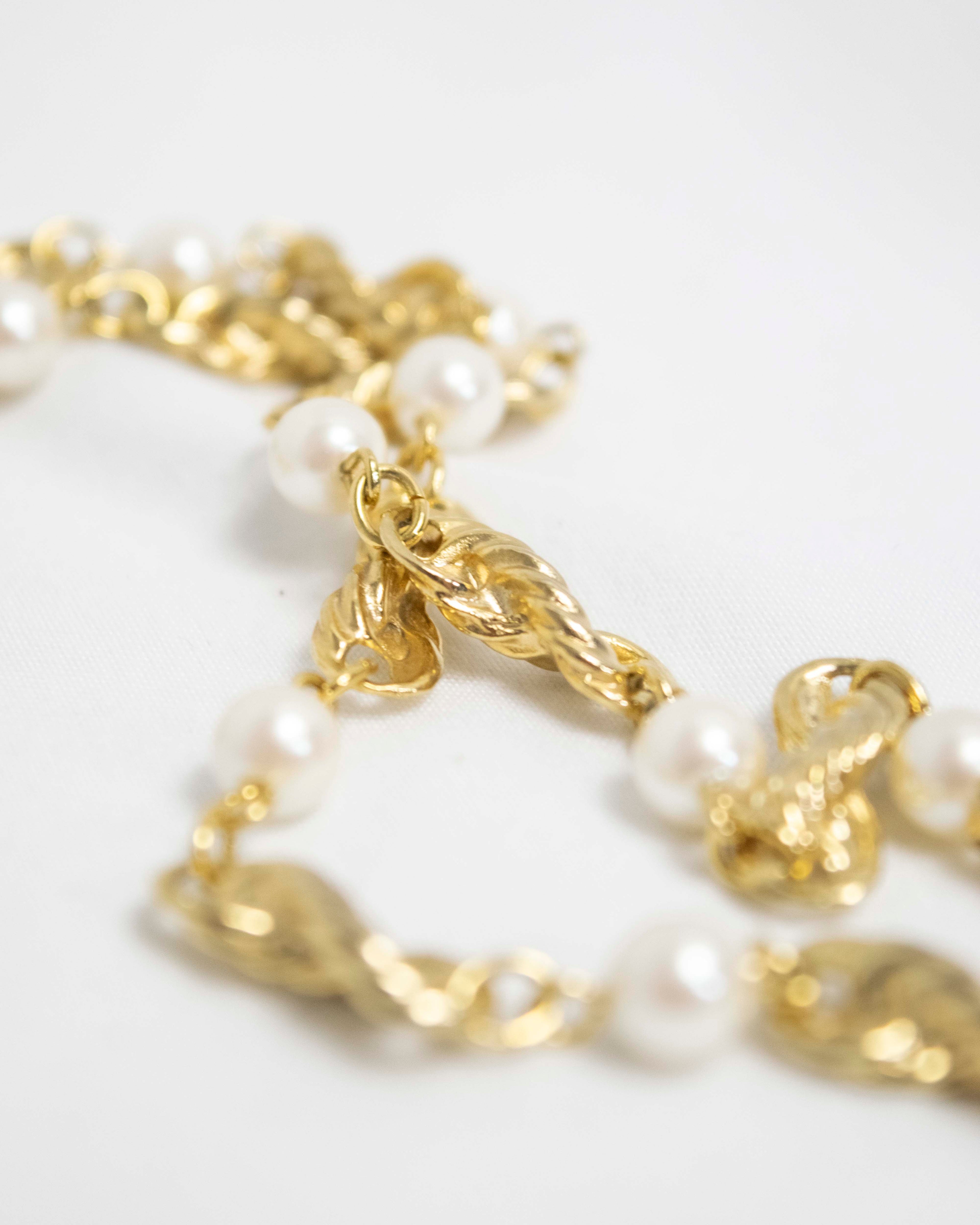 Pearl and gold twist necklace