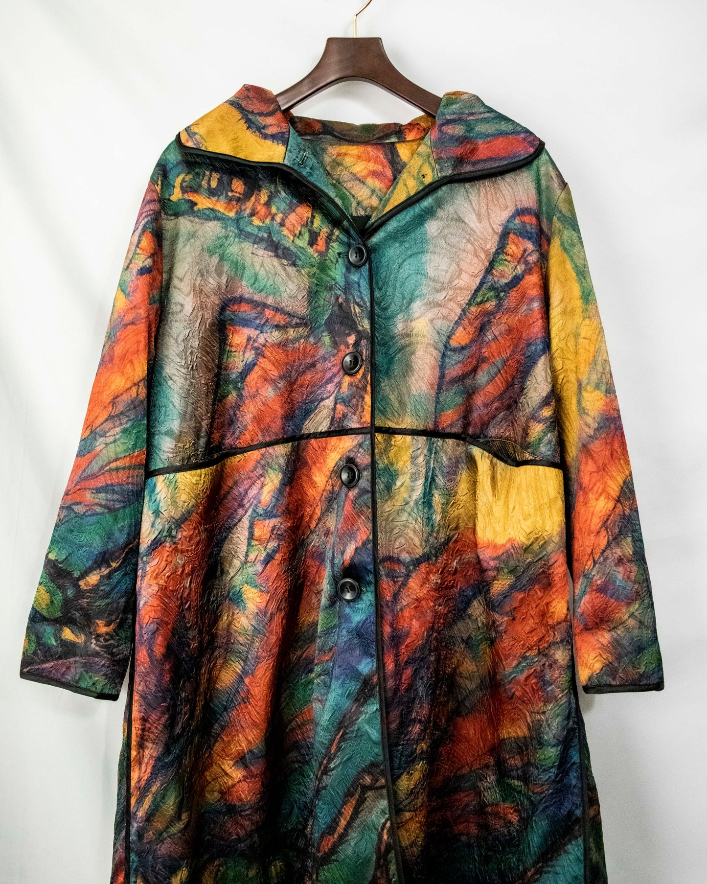 Old Glossy Marble Color Nylon Coat