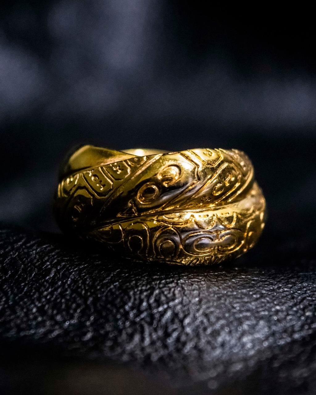 "COACH" Initial Pattern Undulating Ring