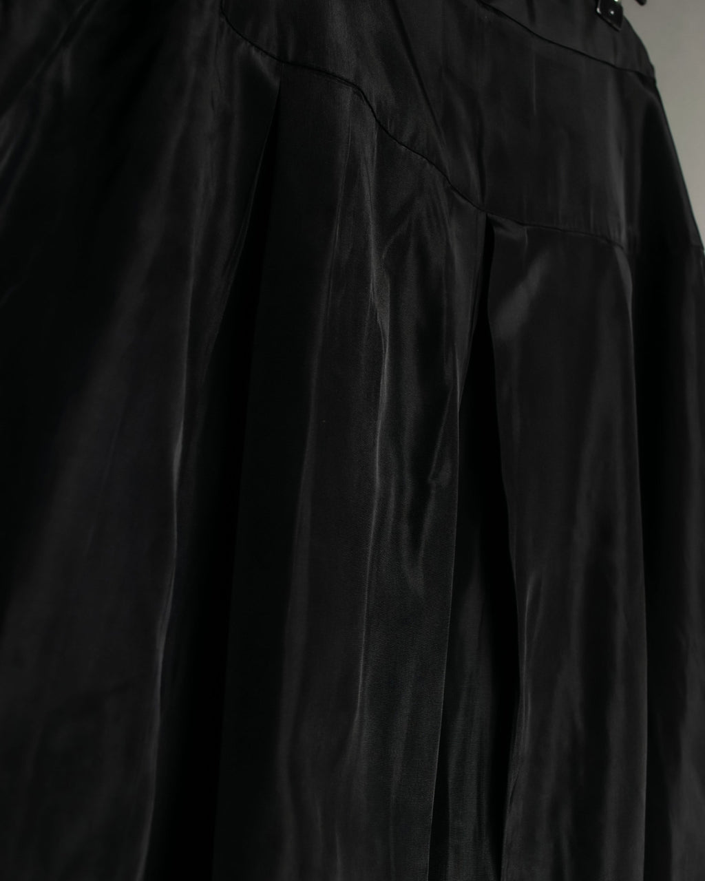 Vague Sparkle Pleated Flared Skirt