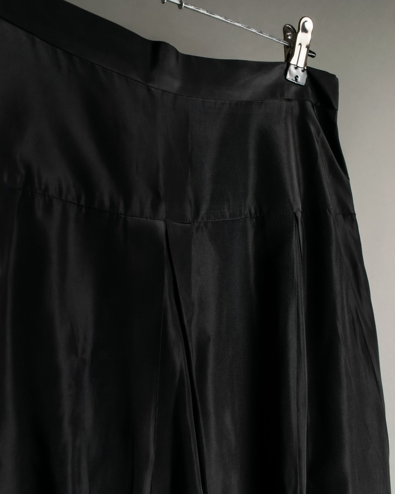 Vague Sparkle Pleated Flared Skirt