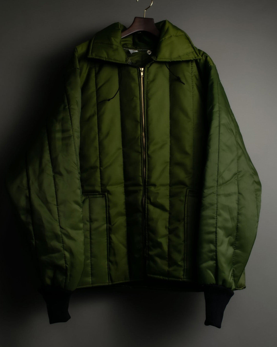 Box silhouette green down jacket