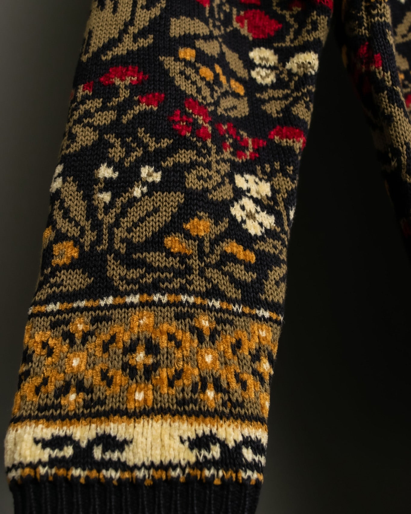 LANDS END Flower pattern knit