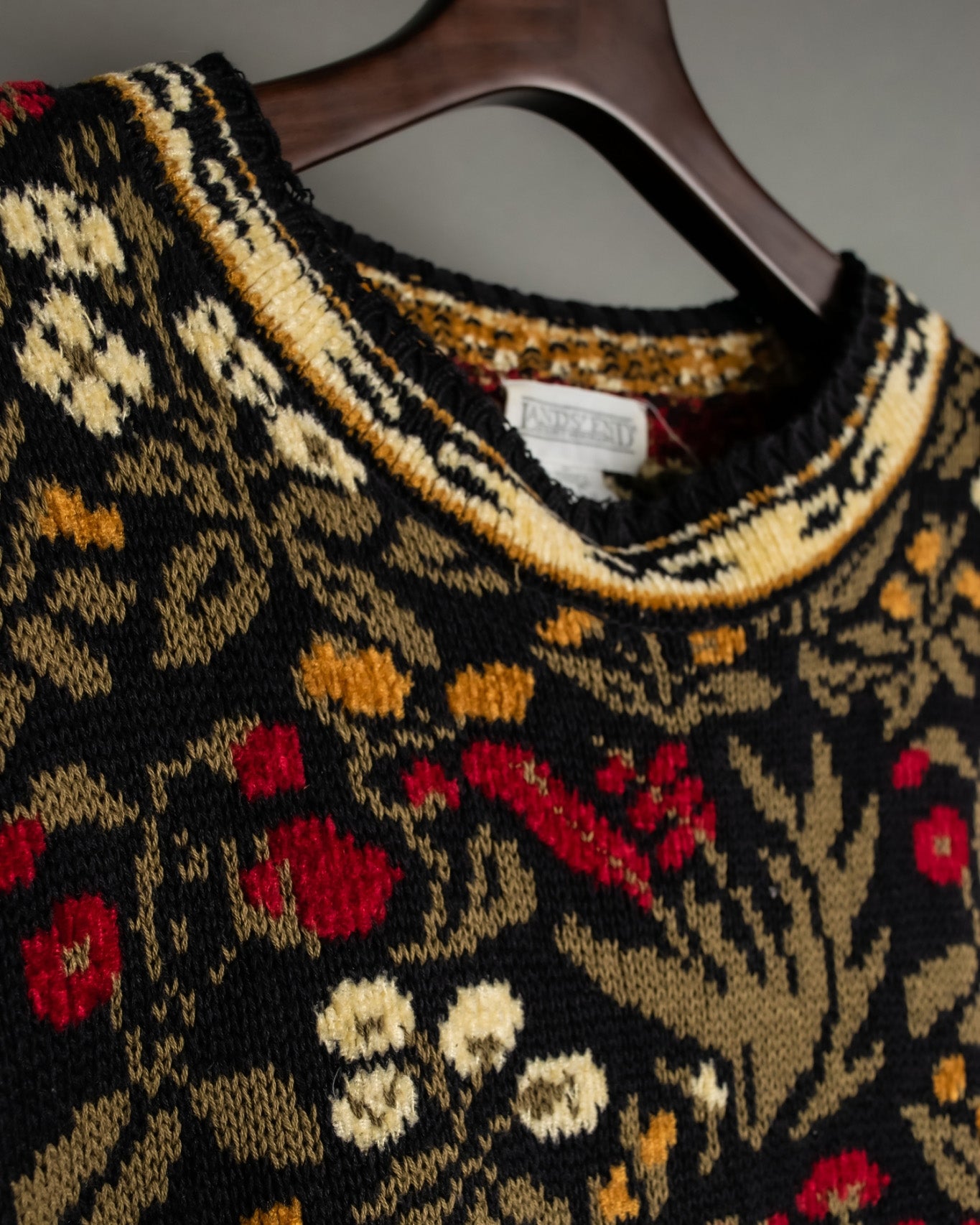 LANDS END Flower pattern knit
