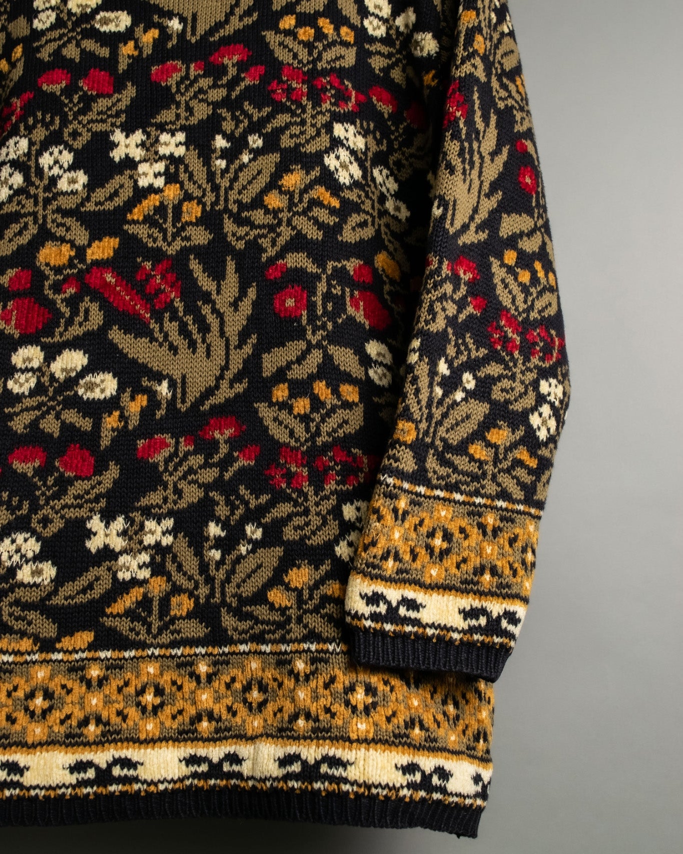 LANDS END Flower pattern knit