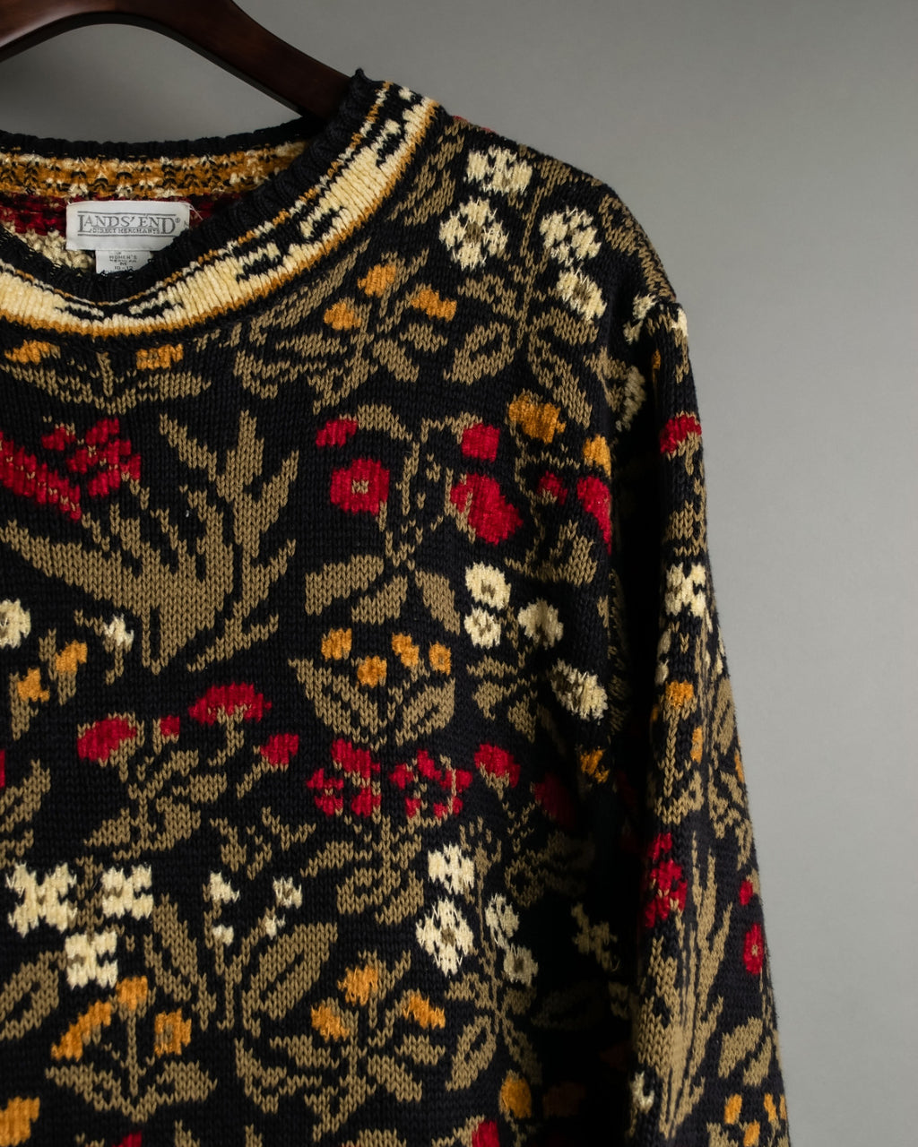 LANDS END Flower pattern knit