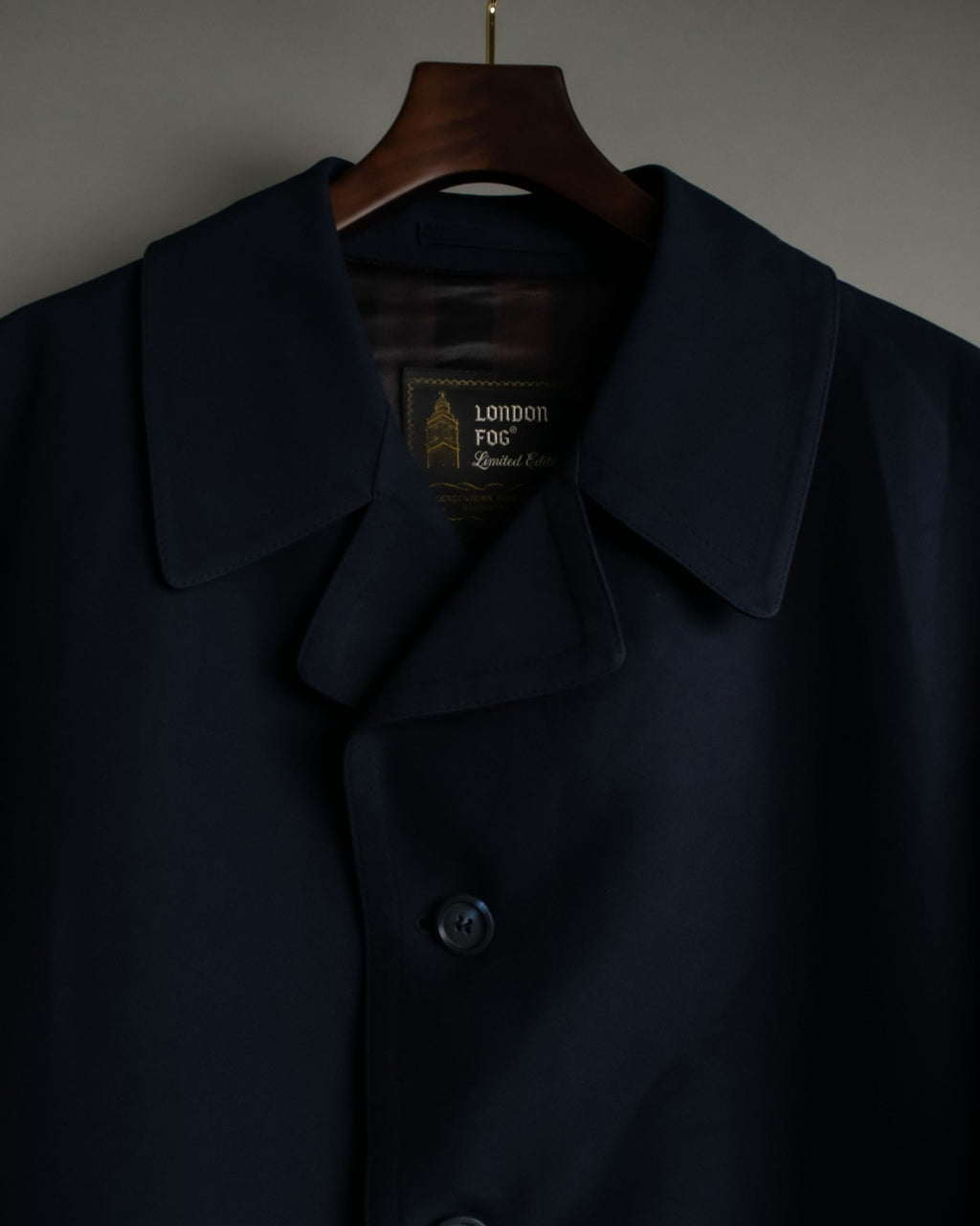 "LONDON FOG Limited edition" Lined Striped Dark Blue Coat