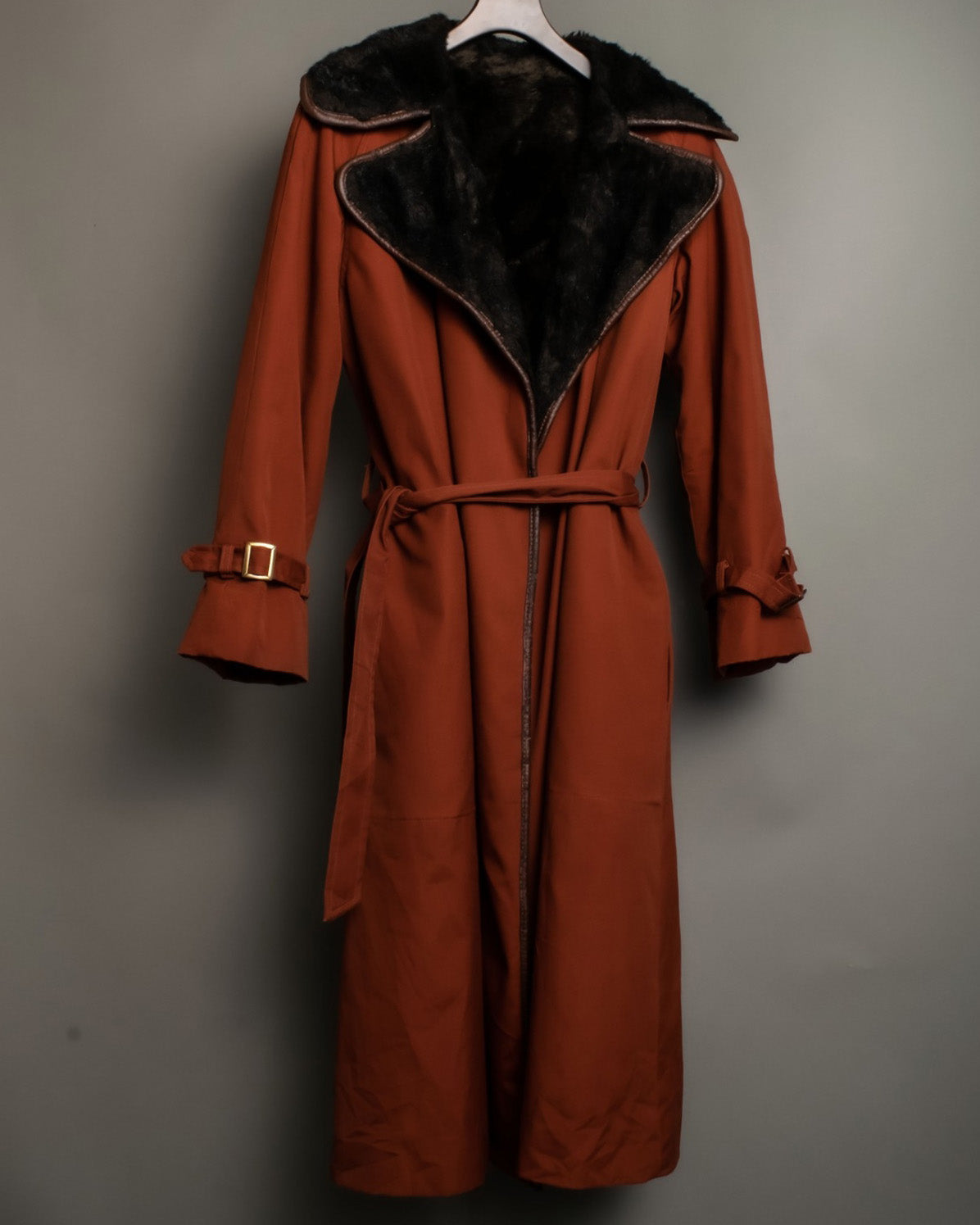 "MOOD SPECIAL" 70s Beautiful Silhouette Fur Collar Coat