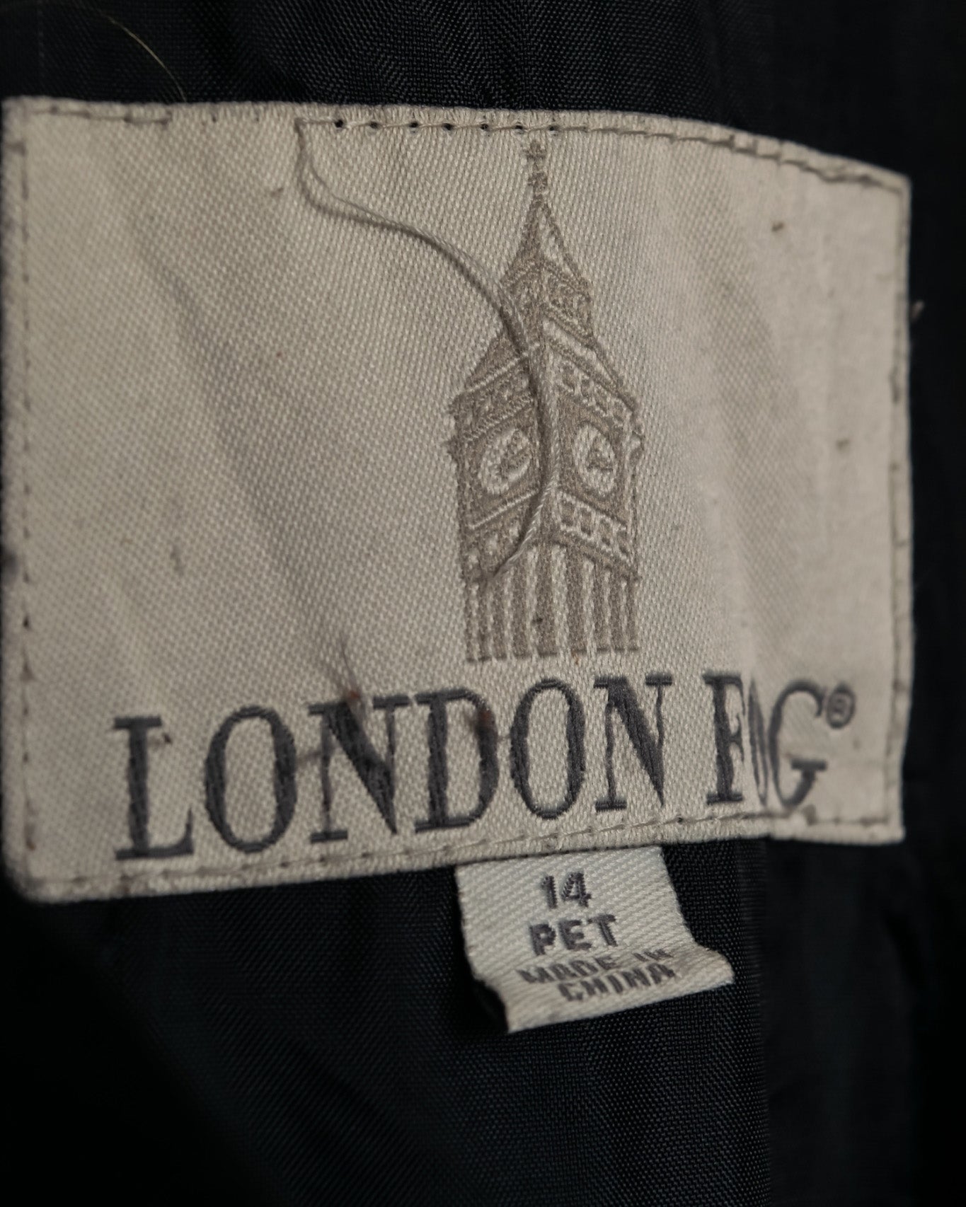 "LONDON FOG" High-quality Glossy Shine Crest Coat