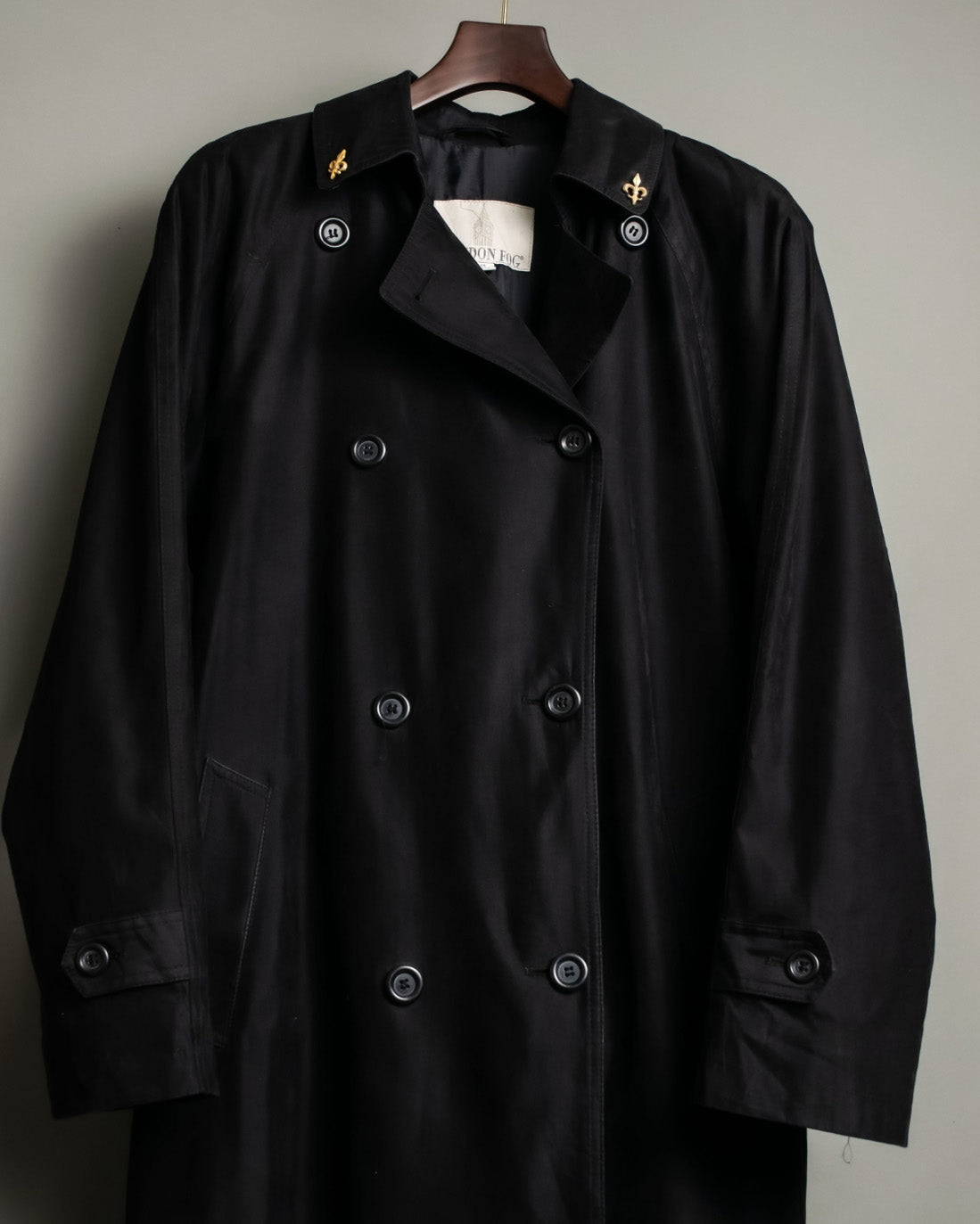 "LONDON FOG" High-quality Glossy Shine Crest Coat