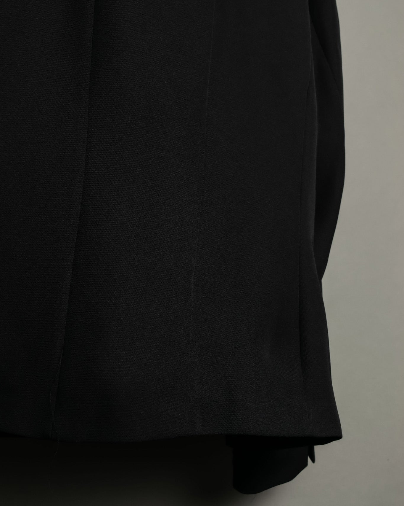 Black Wavy Decorative Box Silhouette Jacket