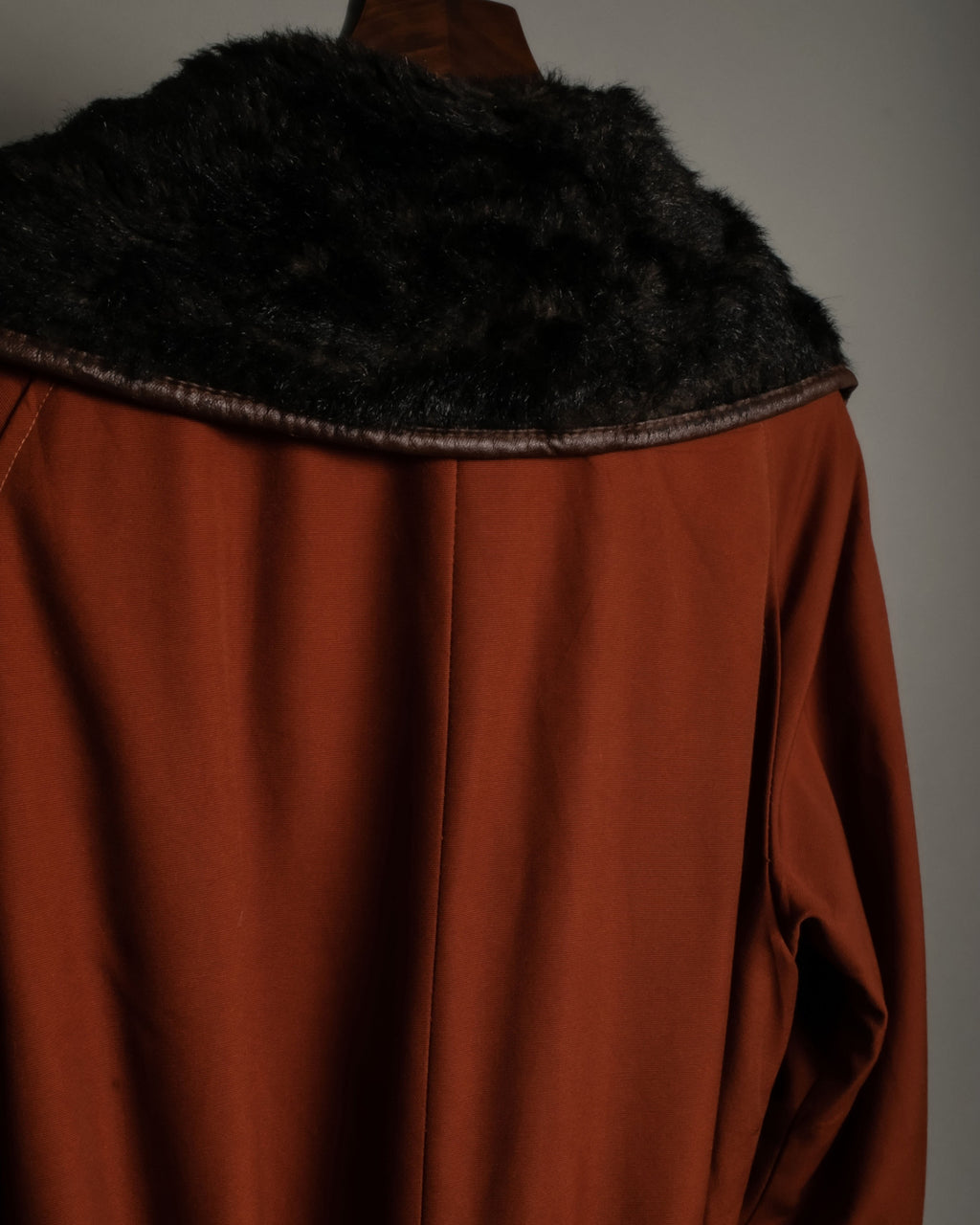 "MOOD SPECIAL" 70s Beautiful Silhouette Fur Collar Coat