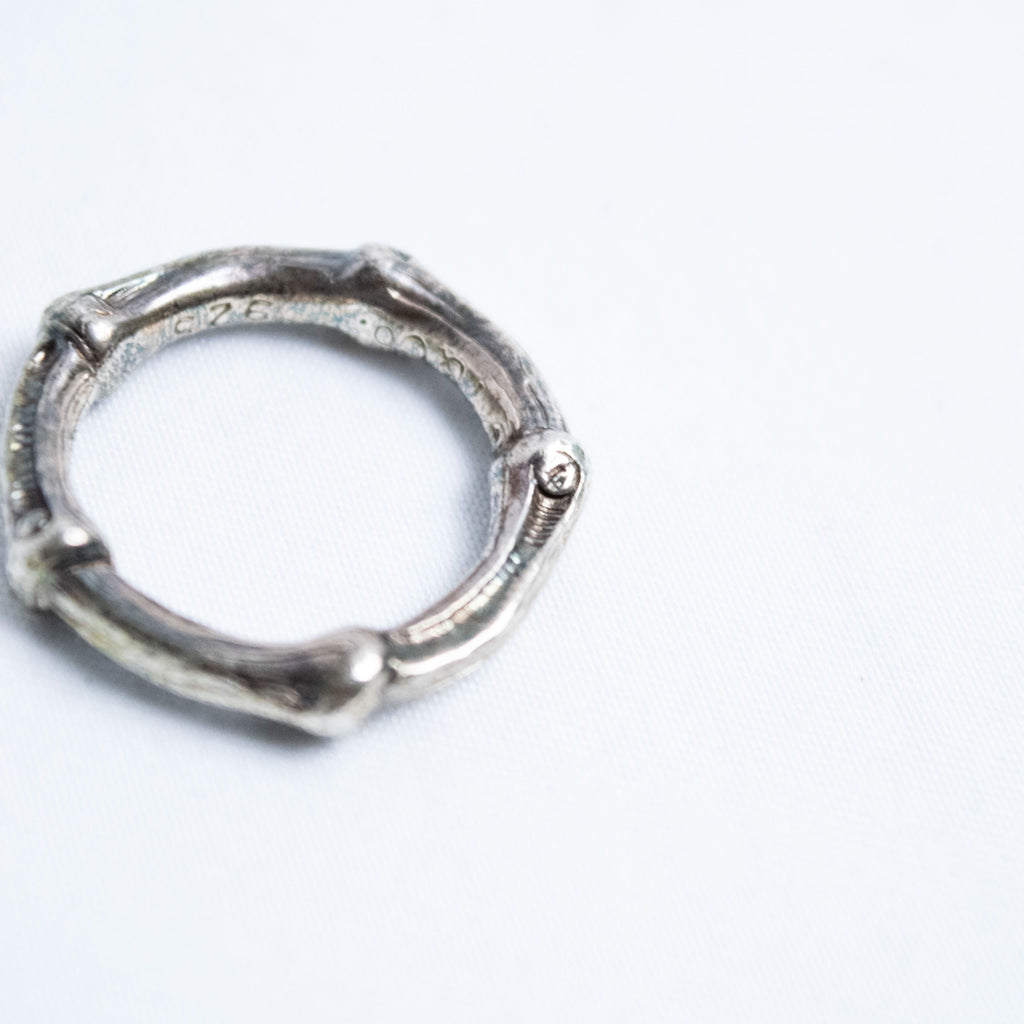 “Tiffany&amp;Co.”骨设计戒指