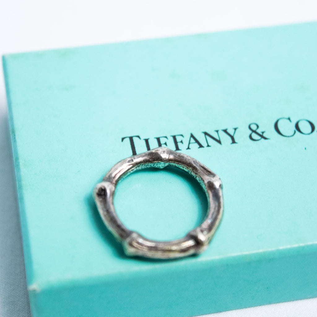 “Tiffany&amp;Co.”骨设计戒指