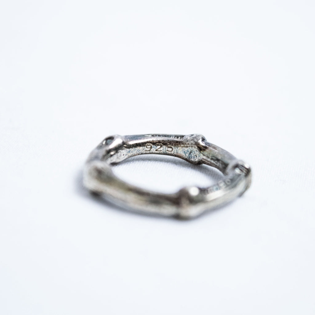 “Tiffany&amp;Co.”骨设计戒指