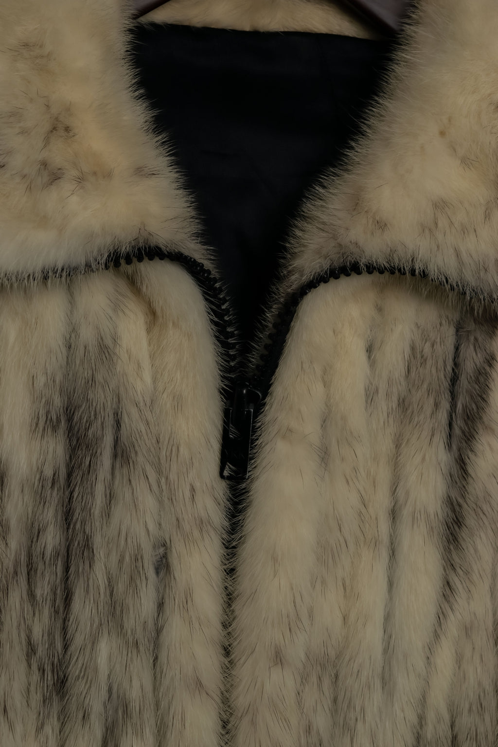 "MOOD SPECIAL" Vintage Beautiful Fur Stand Collar Jacket