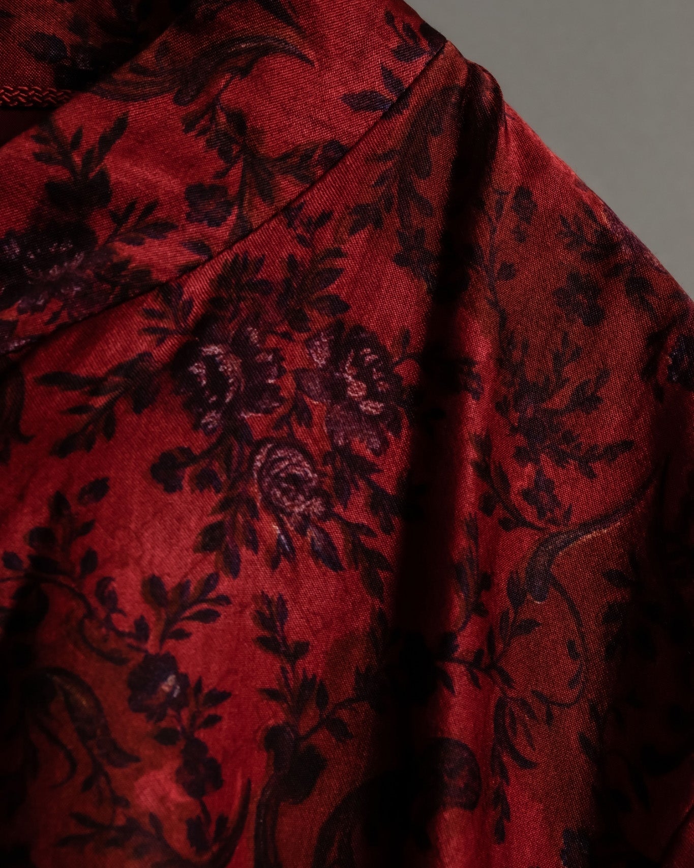 Glossy Mao Collar Long Length Dress Shirts