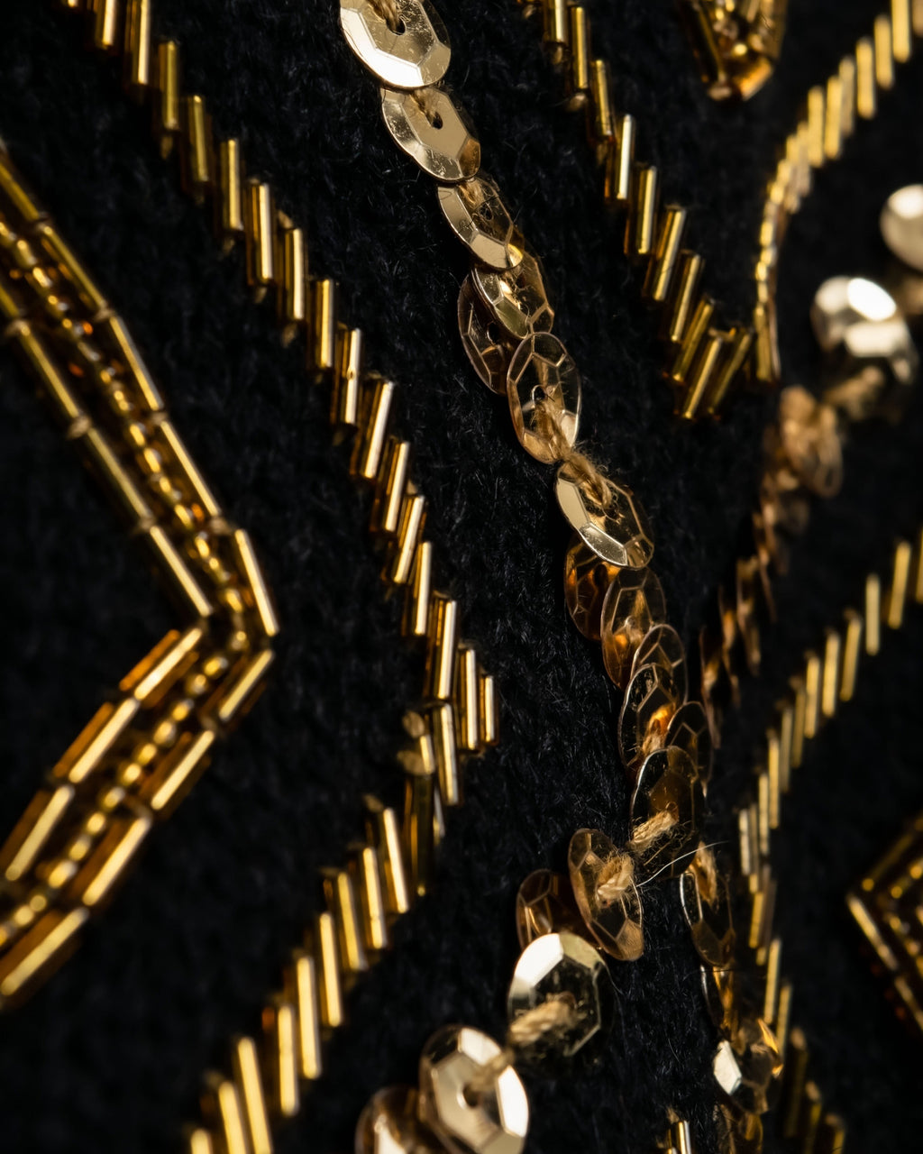 "Alfred Danner"  Intricate Three-Dimensional Decorative Knit