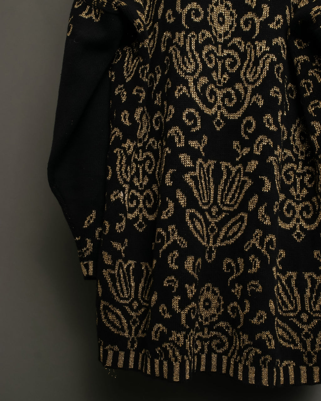 "Pierre Cardin"Beautiful Pattern Gorgeous Knit