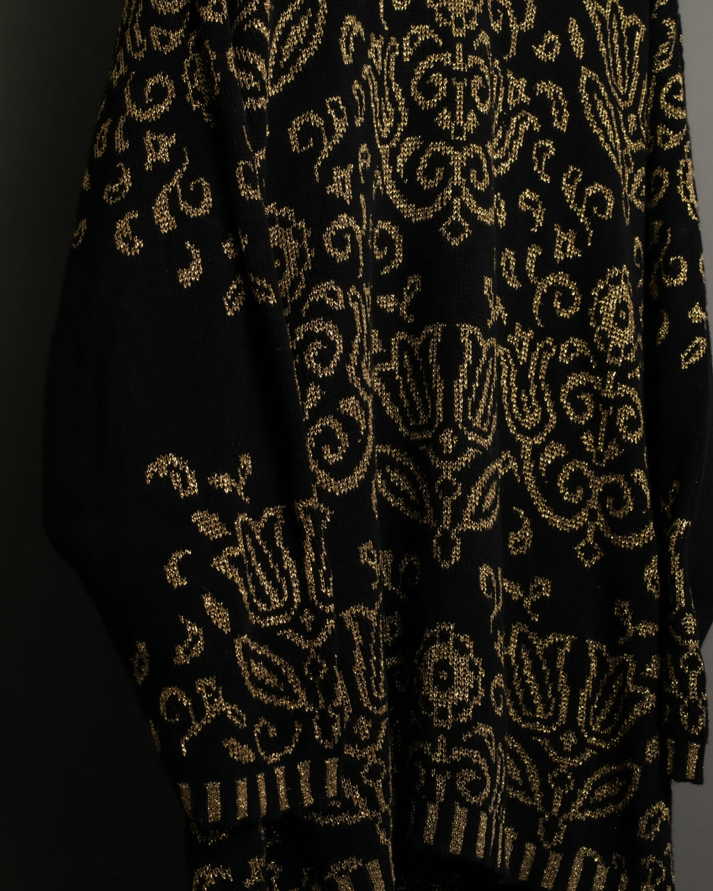 "Pierre Cardin"Beautiful Pattern Gorgeous Knit