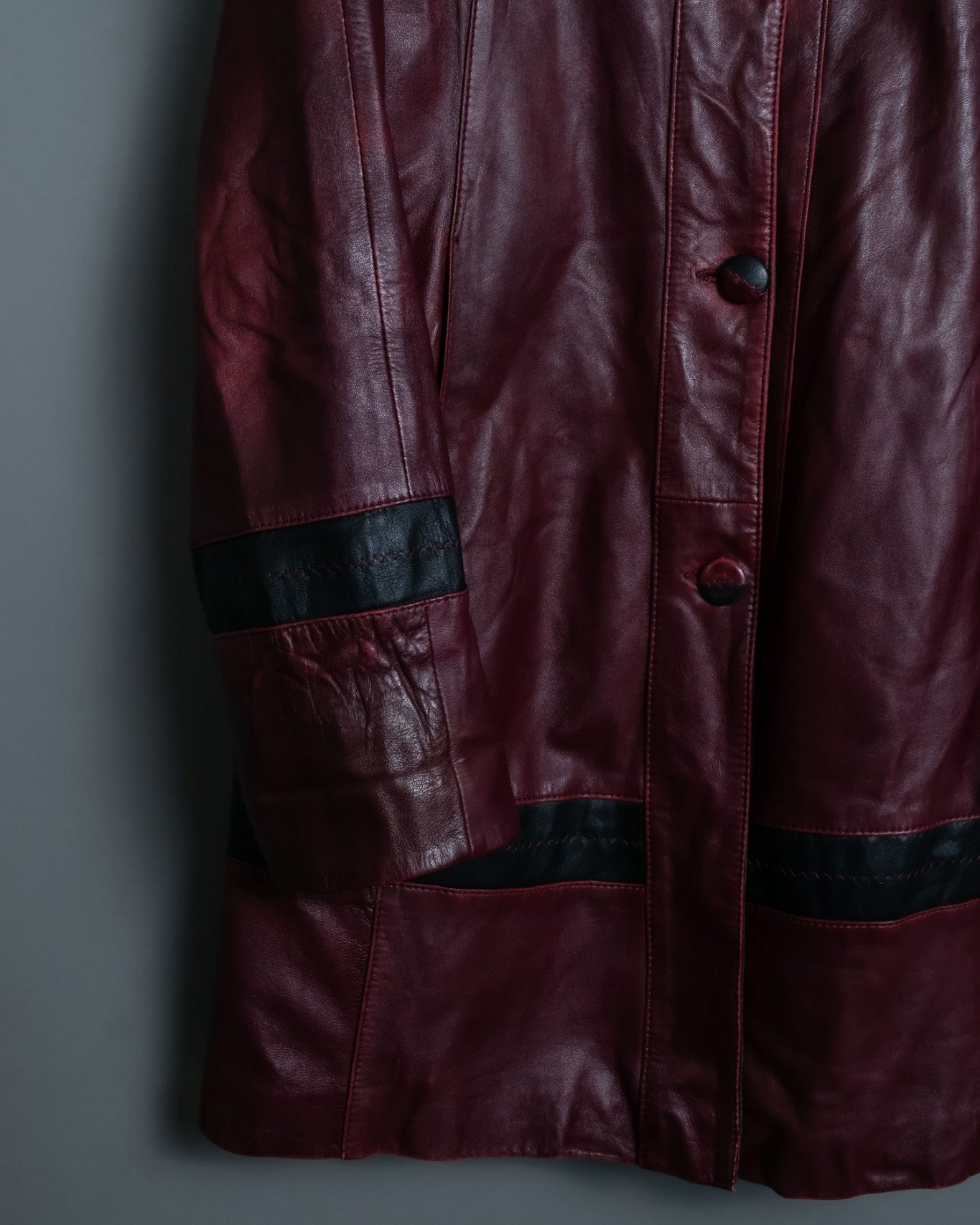 "MOOD SPECIAL" Stand Collar Black Line Jagged Leather Jacket