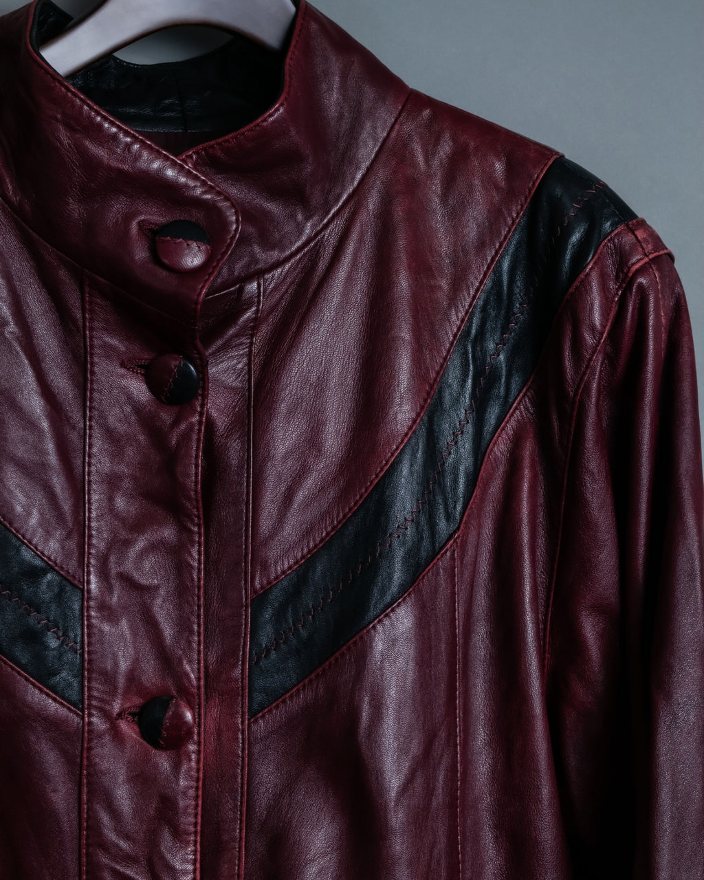 "MOOD SPECIAL" Stand Collar Black Line Jagged Leather Jacket