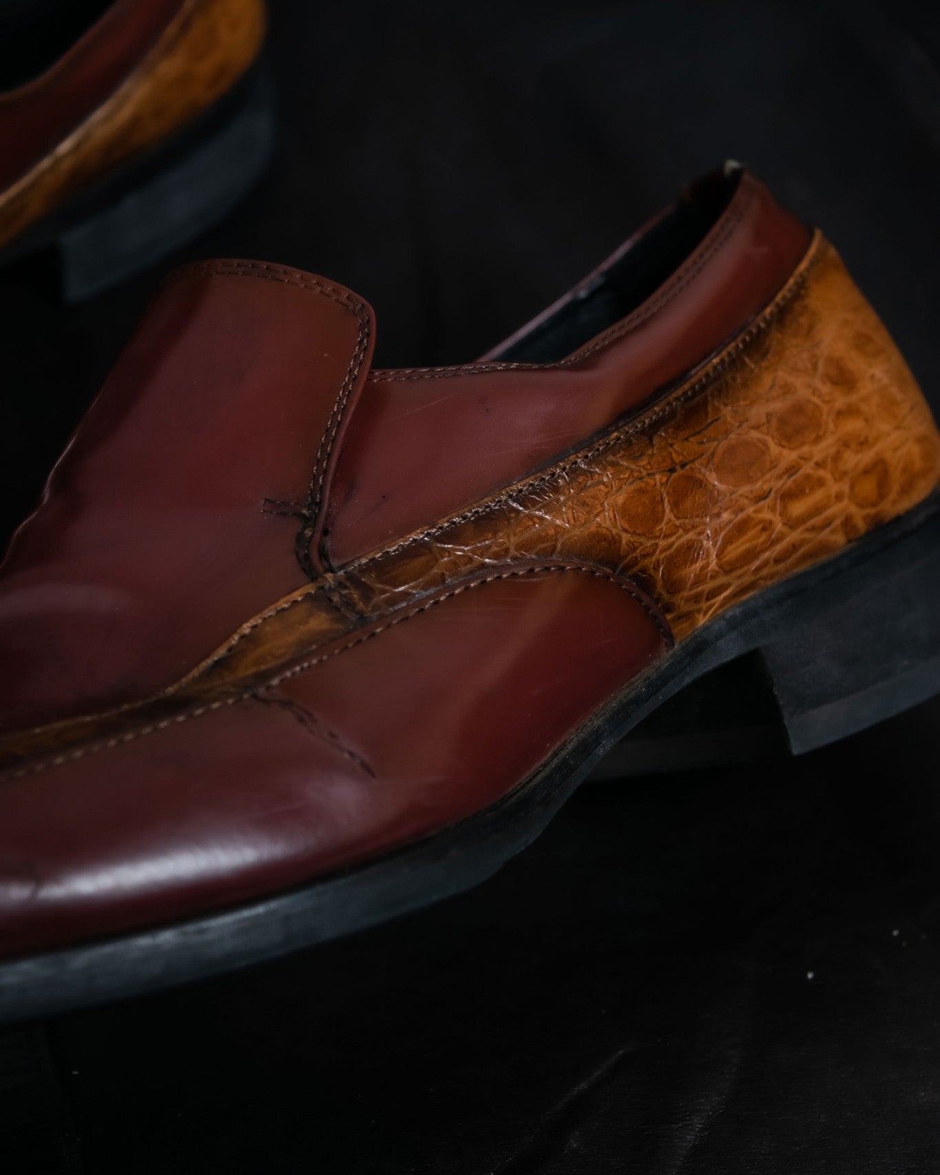 Crocodile Leather Switching Beautiful Shoes