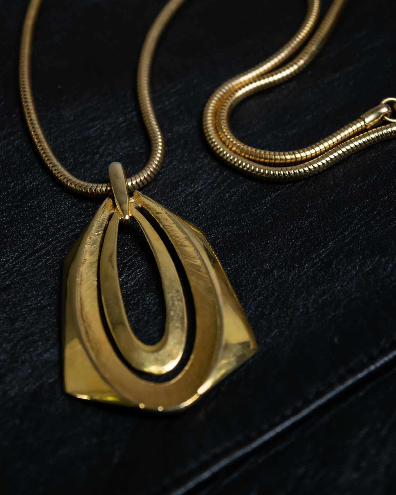 Double Structure Gold Square Necklace