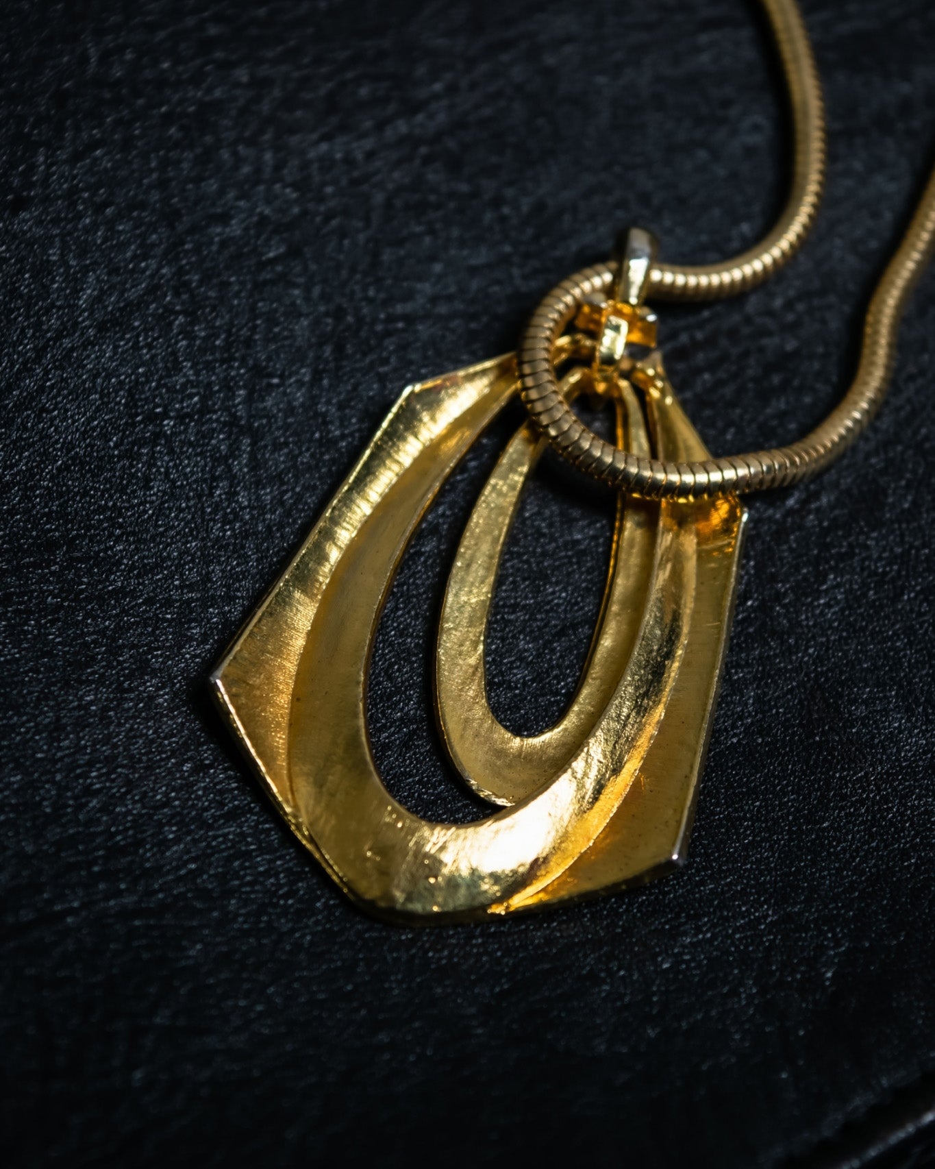 Double Structure Gold Square Necklace