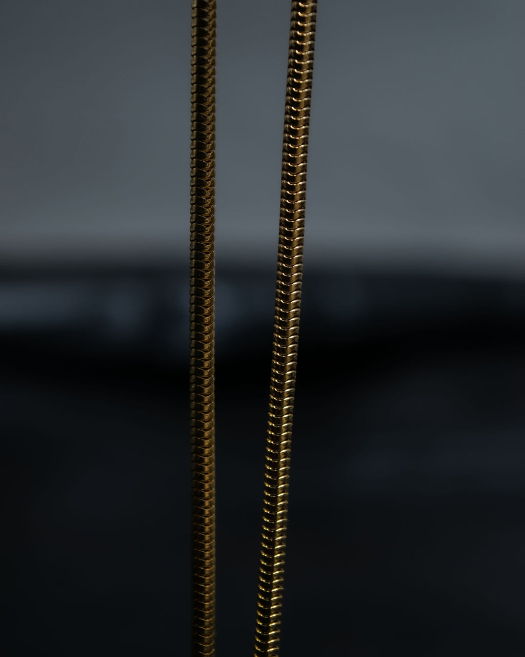 Double Structure Gold Square Necklace