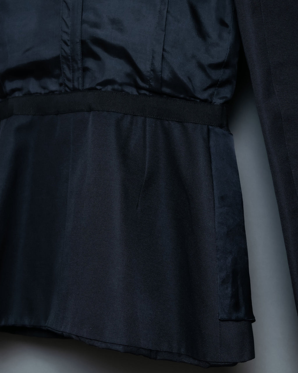 "MOOD SPECIAL" GIVENCHY Inside Out Design Tight Jacket