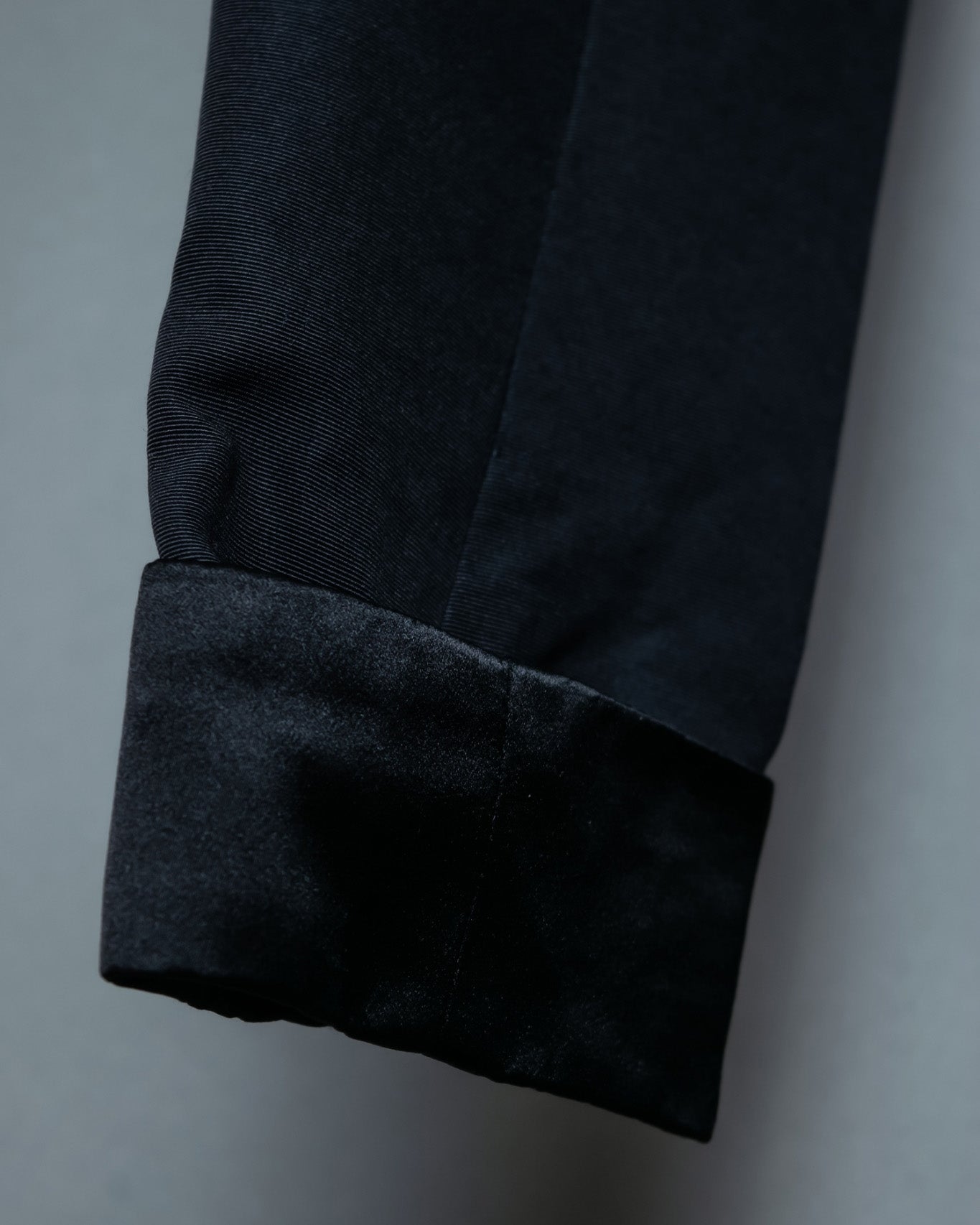 "MOOD SPECIAL" GIVENCHY Inside Out Design Tight Jacket