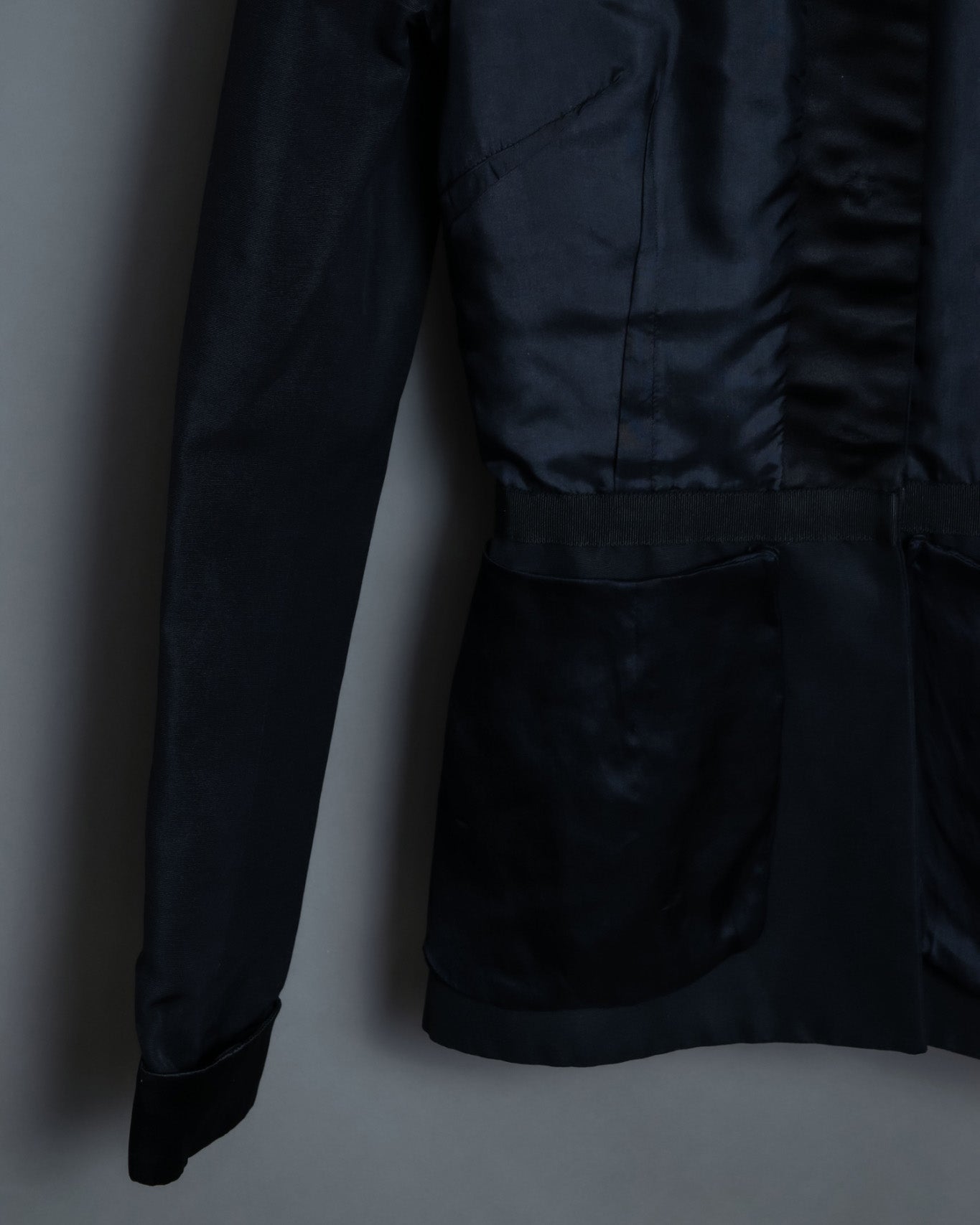 "MOOD SPECIAL" GIVENCHY Inside Out Design Tight Jacket