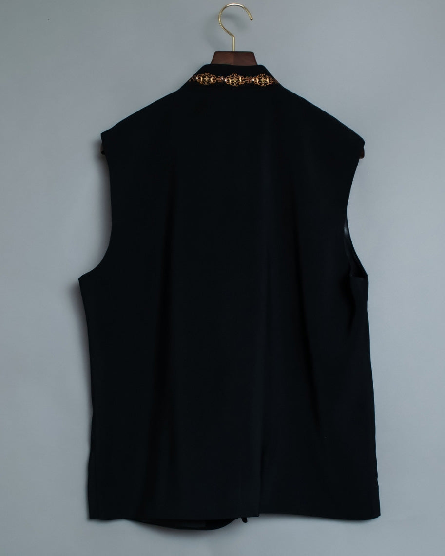 Embroidered Mao Color Black Vest