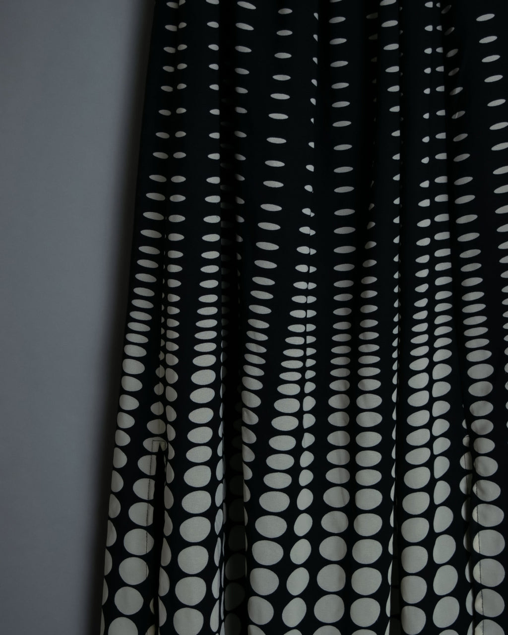 Universal Dot Monotone Unisex Skirt