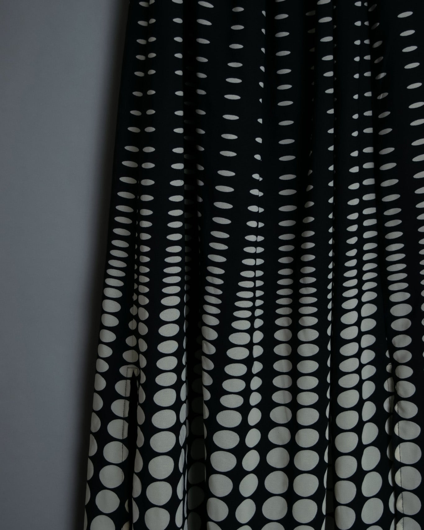 Universal Dot Monotone Unisex Skirt