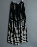 Universal Dot Monotone Unisex Skirt