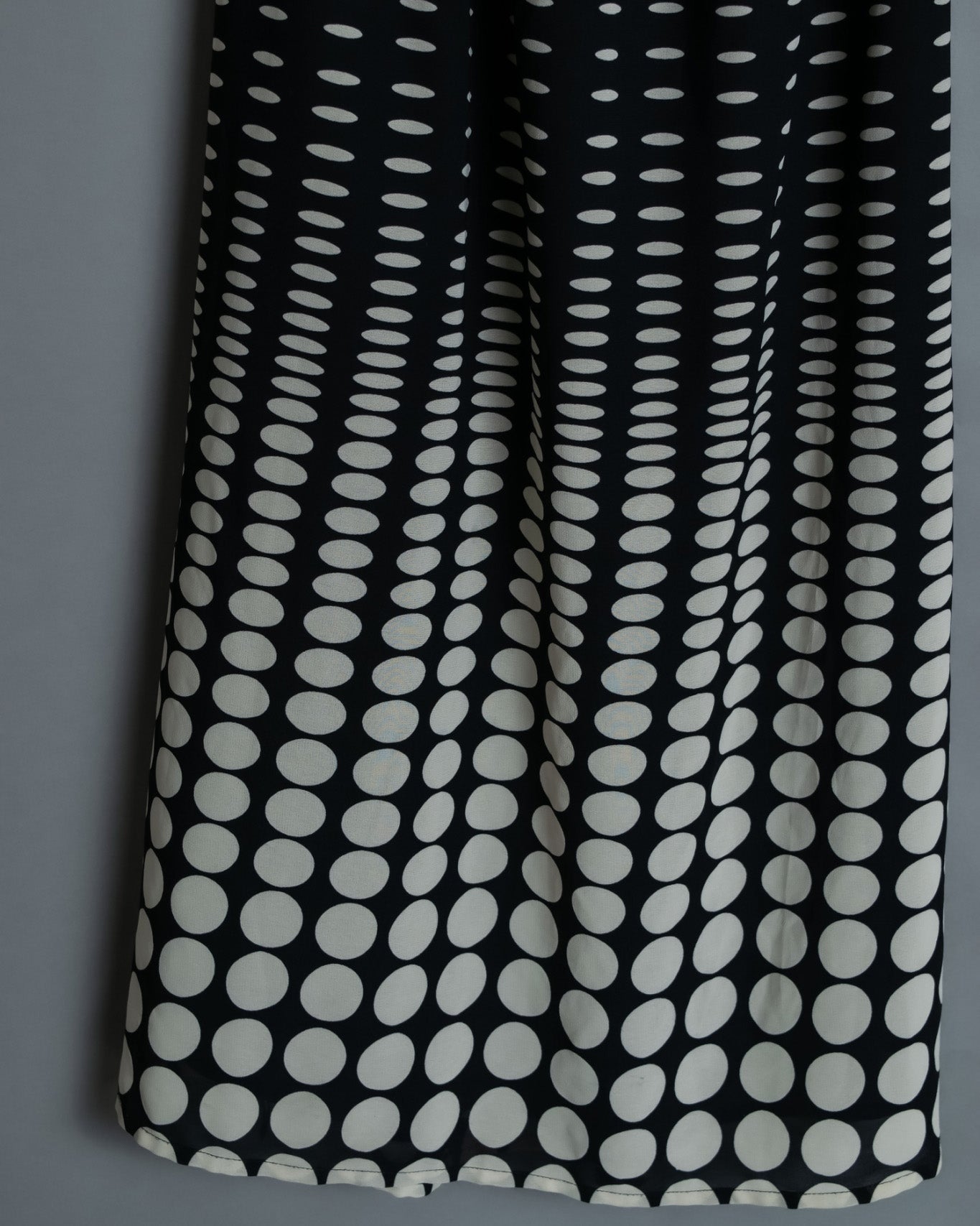 Universal Dot Monotone Unisex Skirt