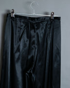 Glossy Relaxed Silhouette Side Clasp Pants
