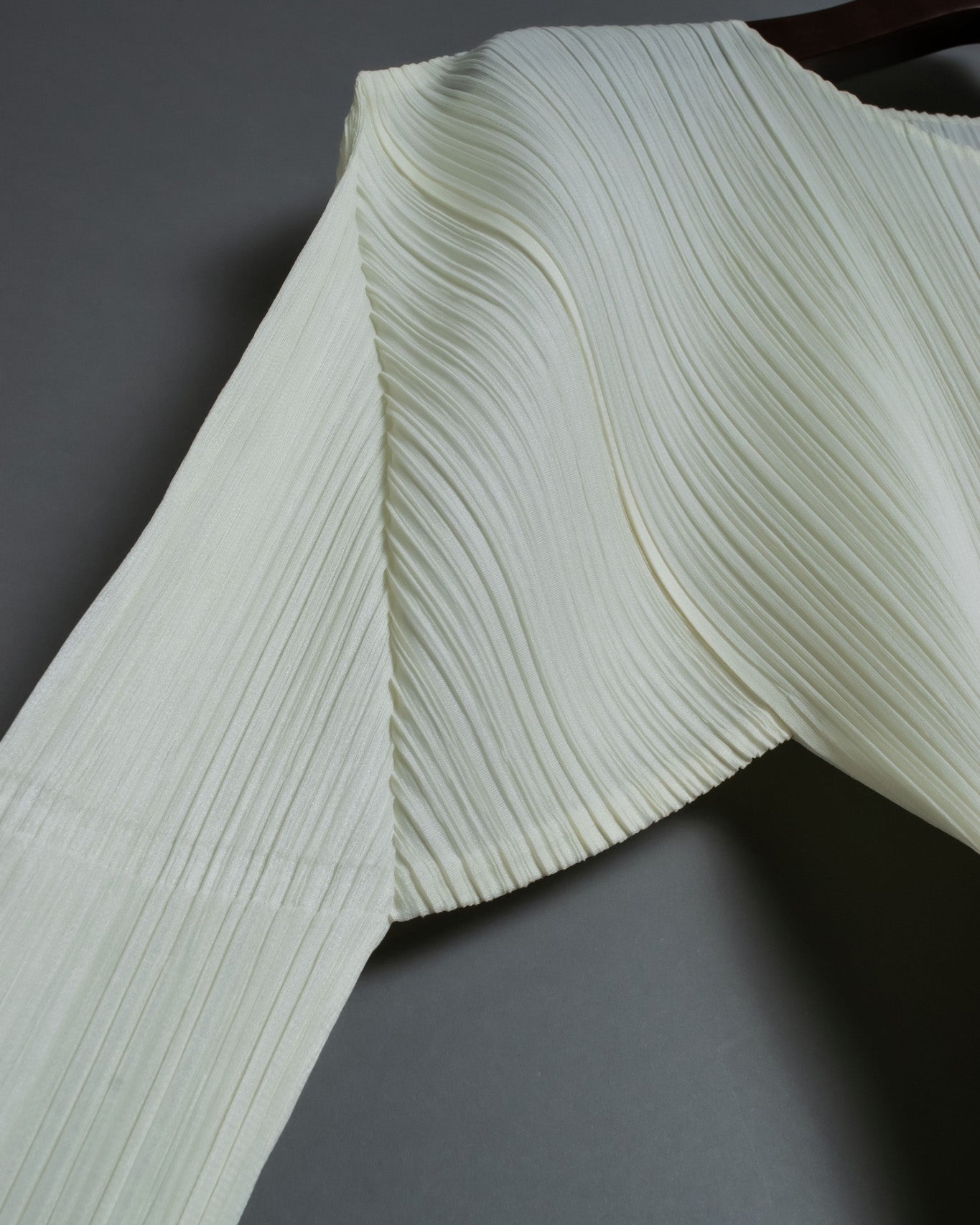 "PLEATS PLEATS" white shirt