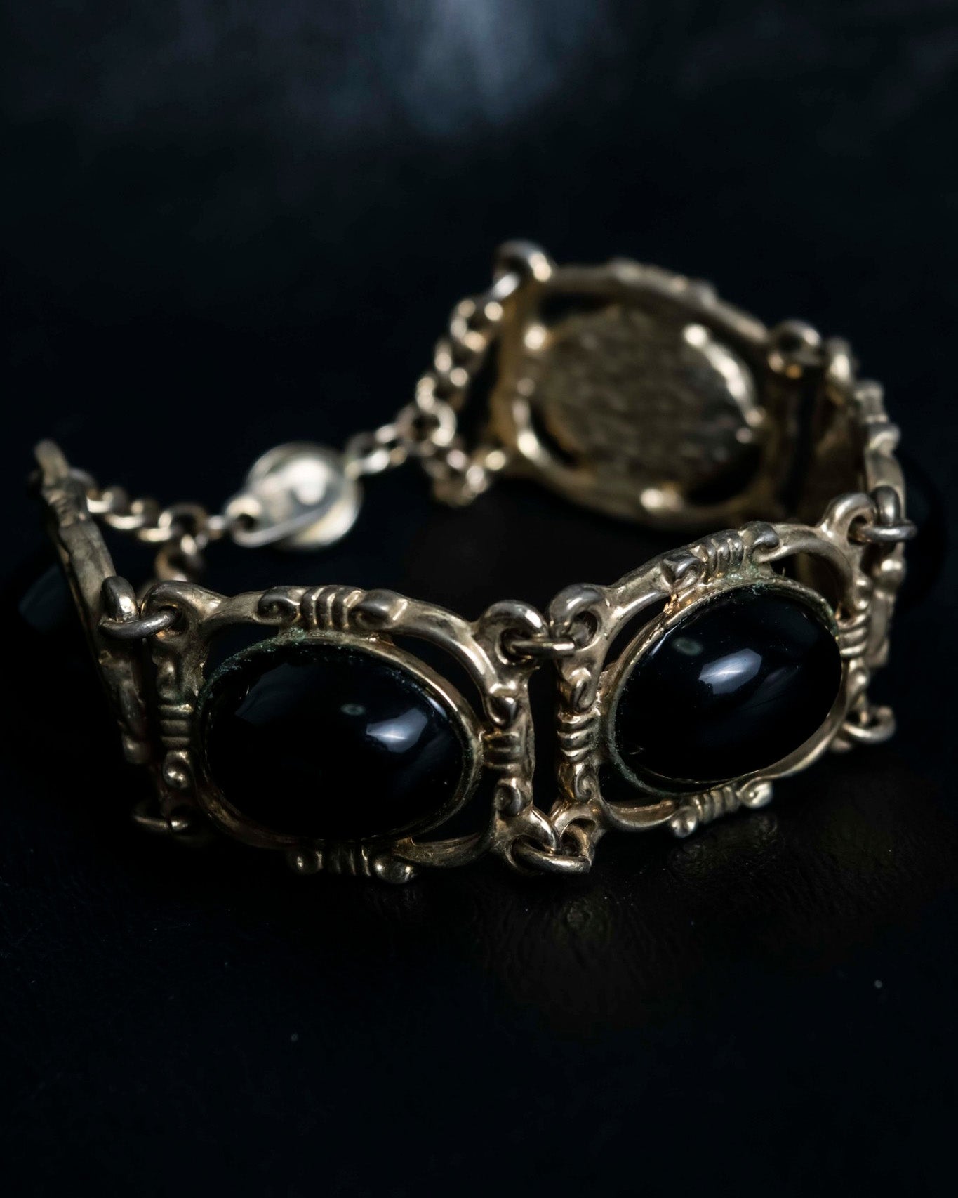 Vintage Ancient Design Bangle