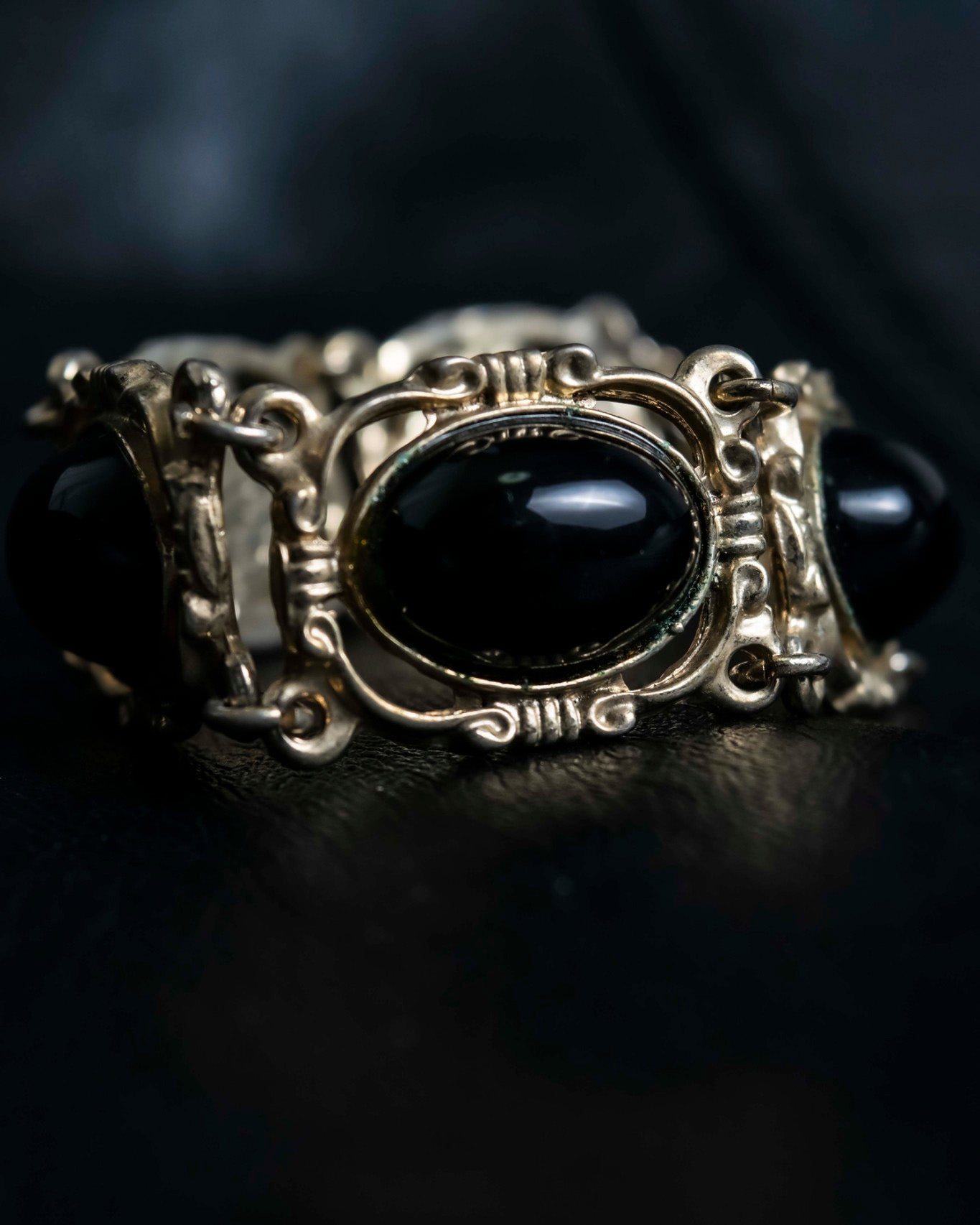 Vintage Ancient Design Bangle