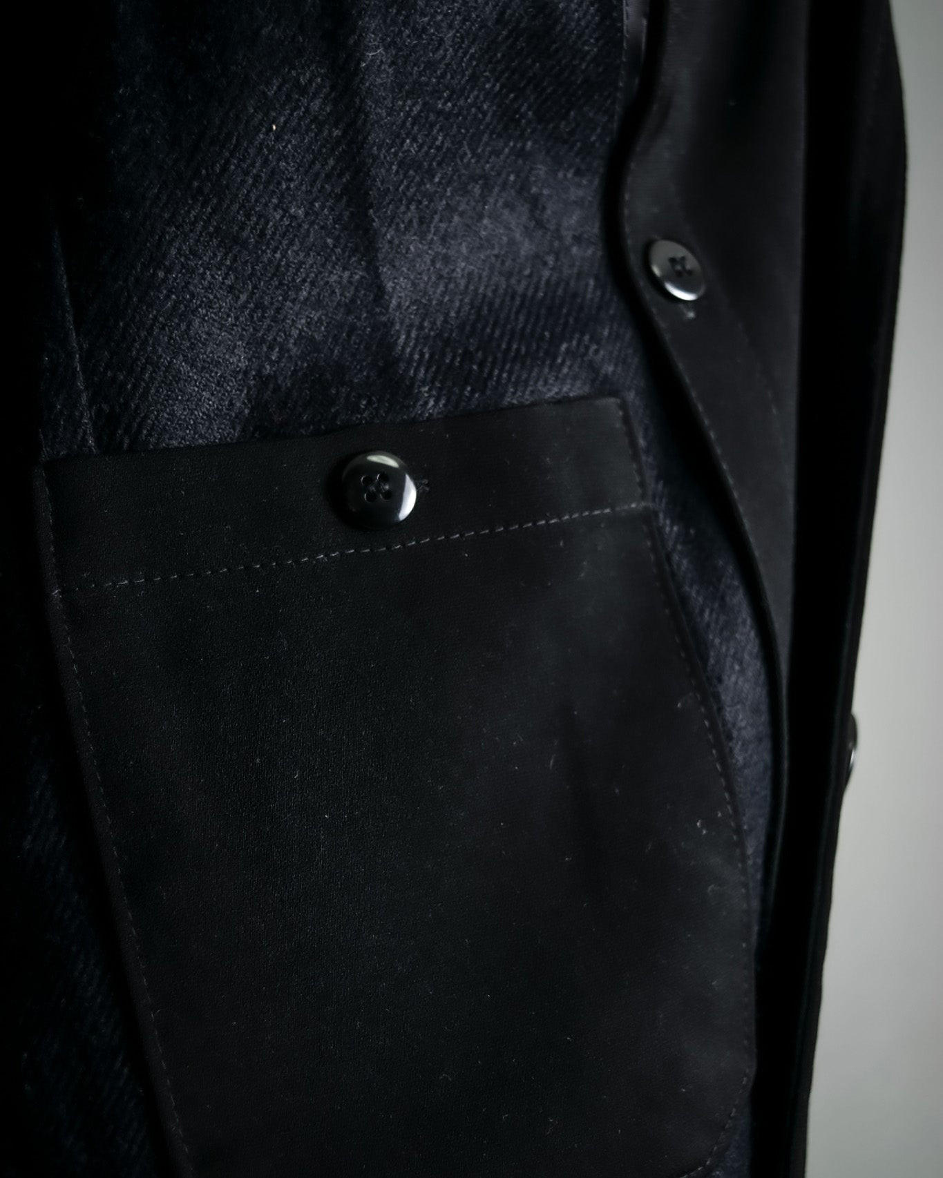 Beautiful Back Waist Drawer Coat