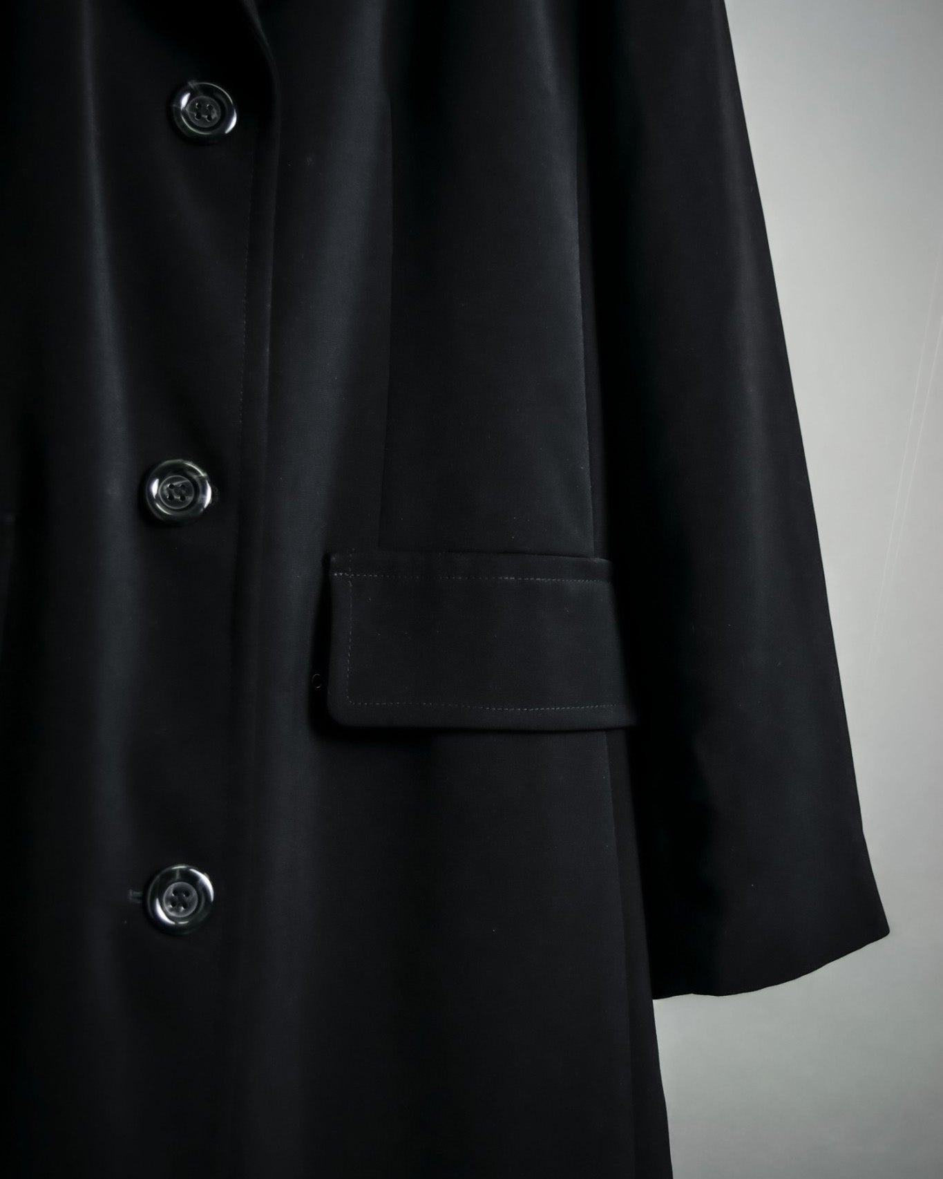 Beautiful Back Waist Drawer Coat